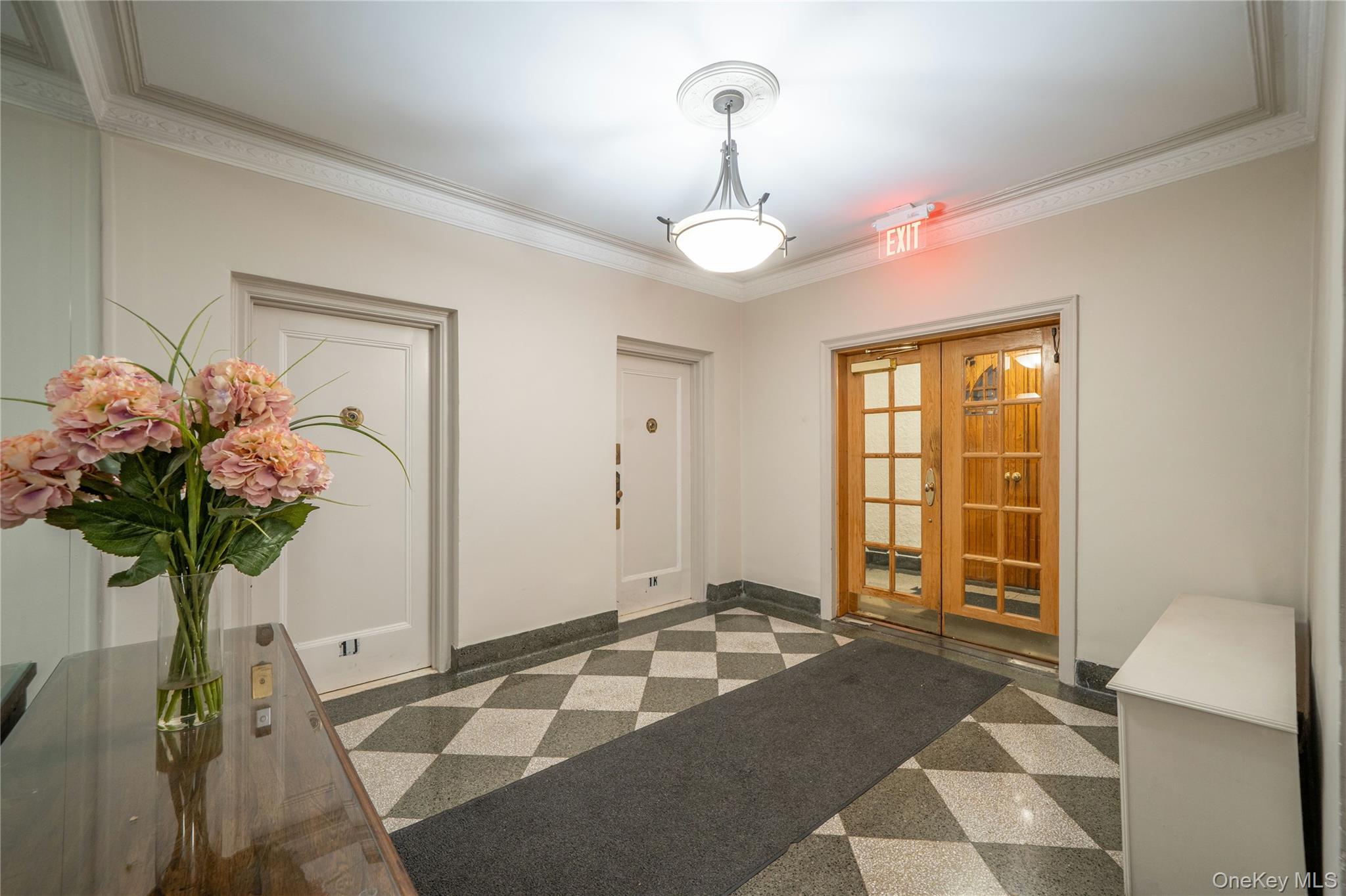 45 Pondfield Road W, Unit 1G photo 4