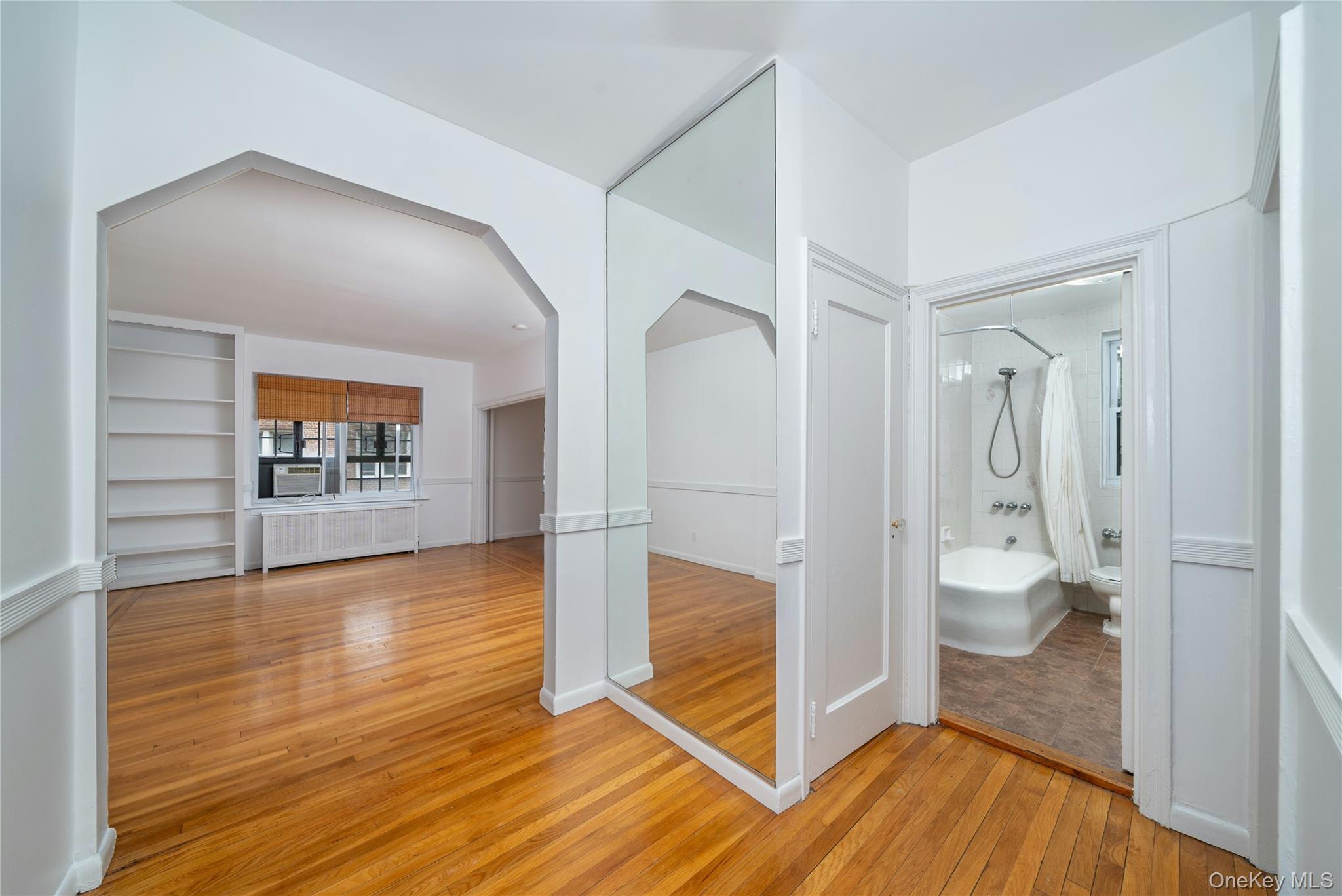 45 Pondfield Road W, Unit 1G photo 5