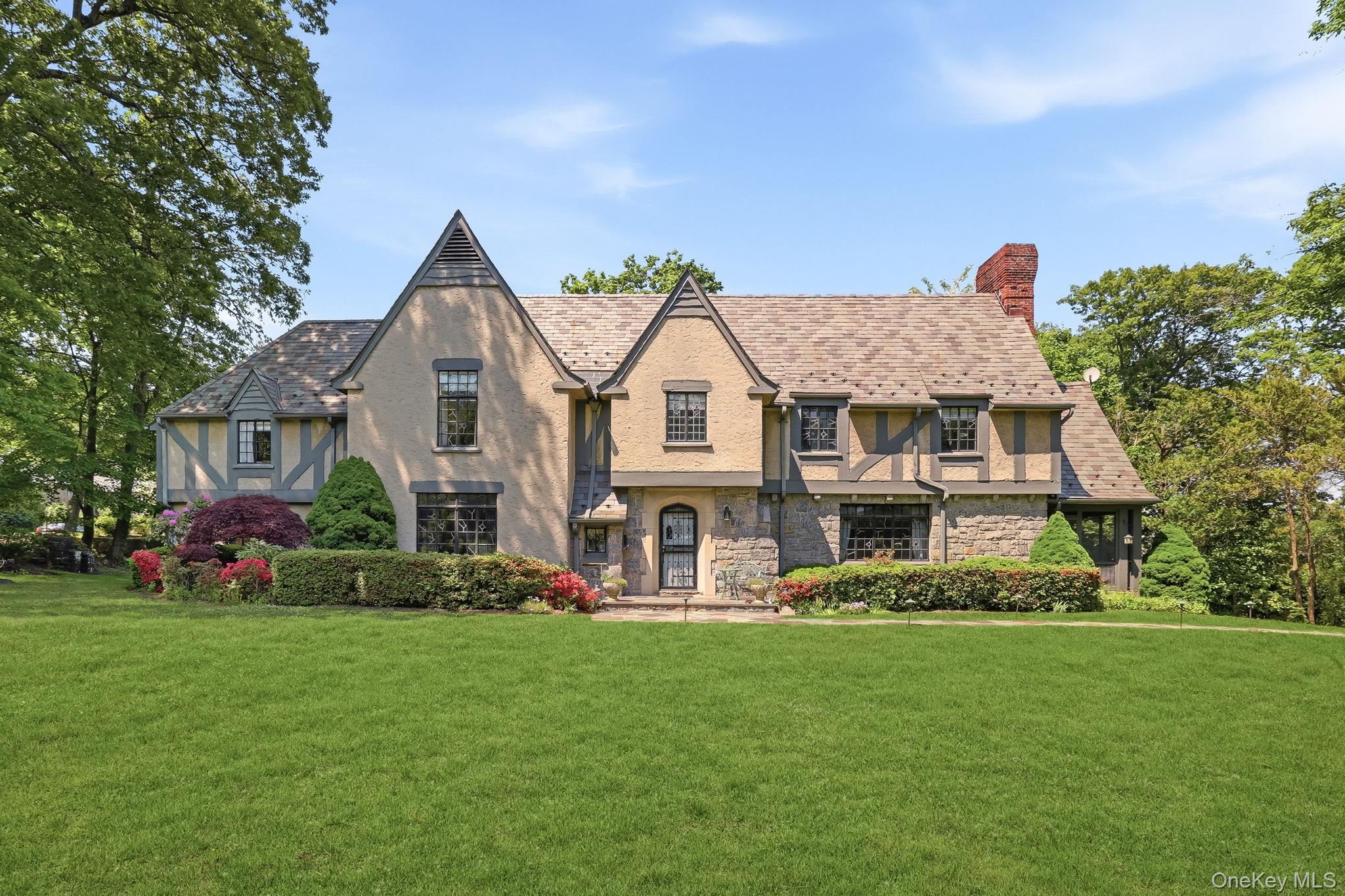 14 Overhill Road – For Sale