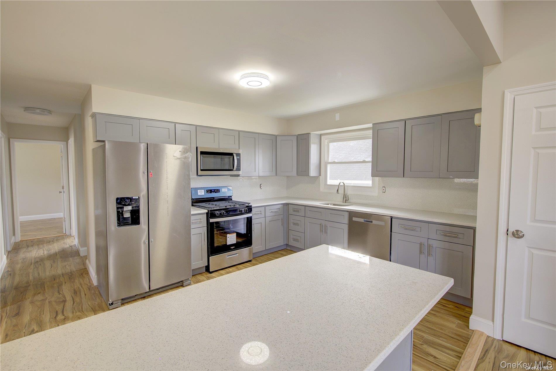 207 Catherine Avenue – For Rent photo 4