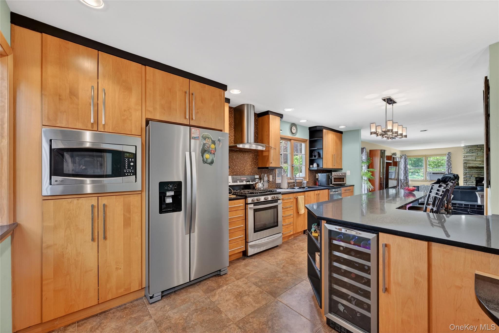 2 Grove Avenue – For Sale photo 9