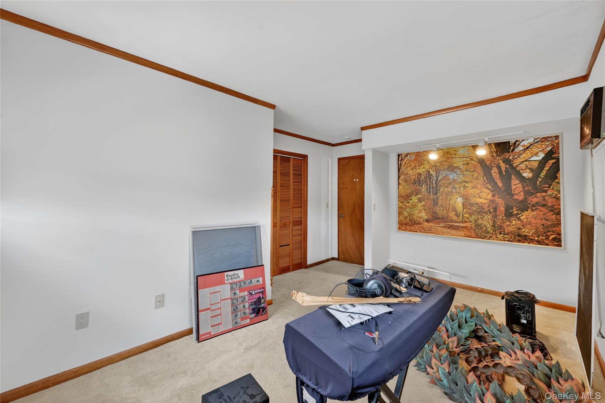 2 Grove Avenue – For Sale photo 22