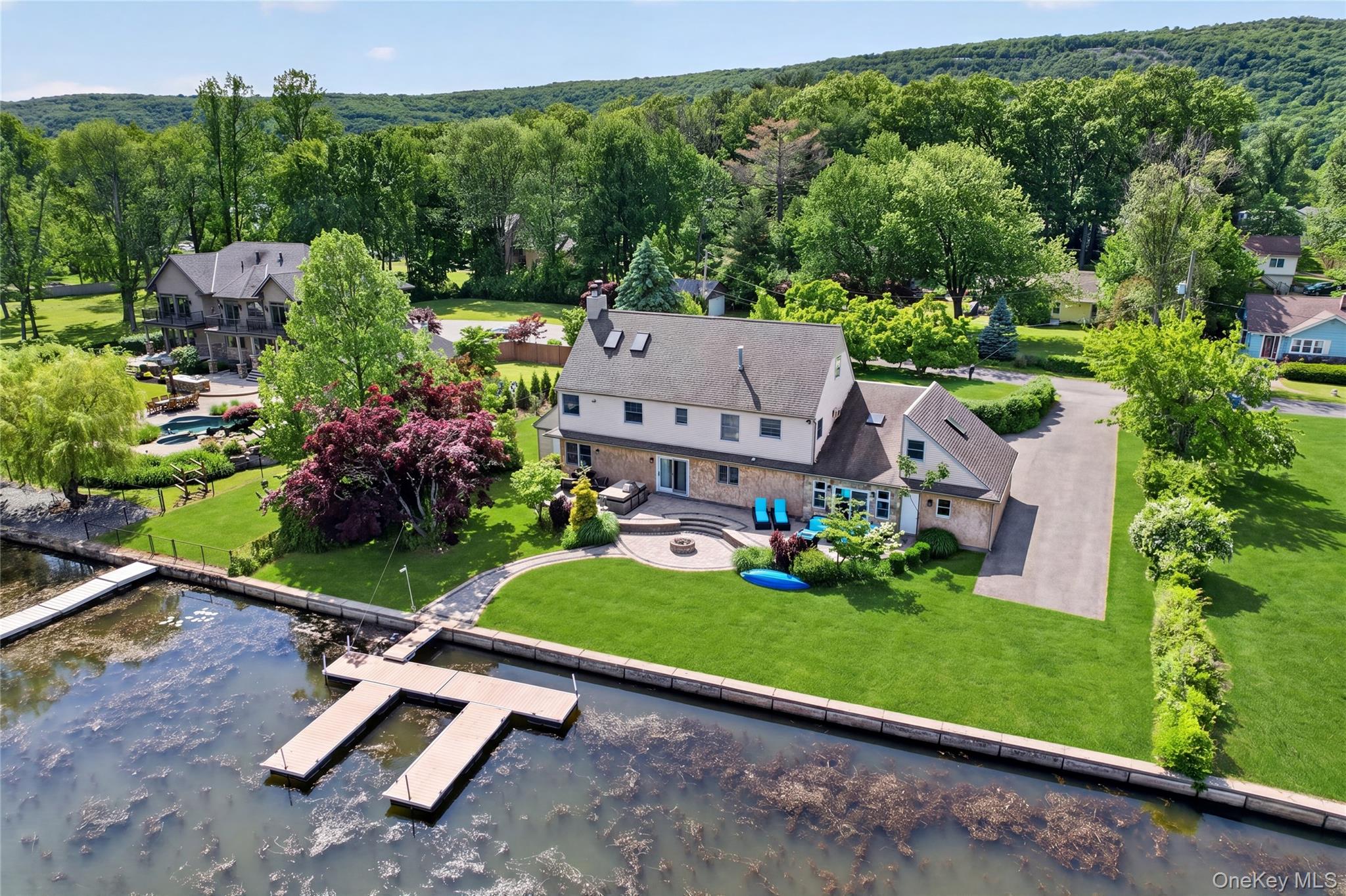 2 Grove Avenue – For Sale photo 35