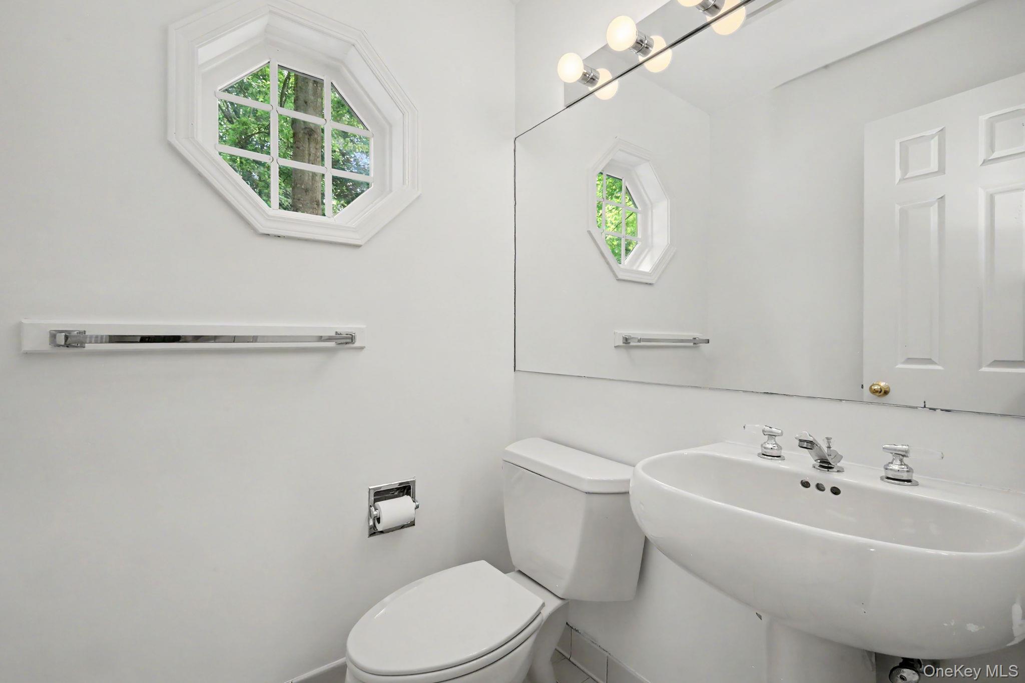 4 Annes Wood Lane – For Sale photo 14