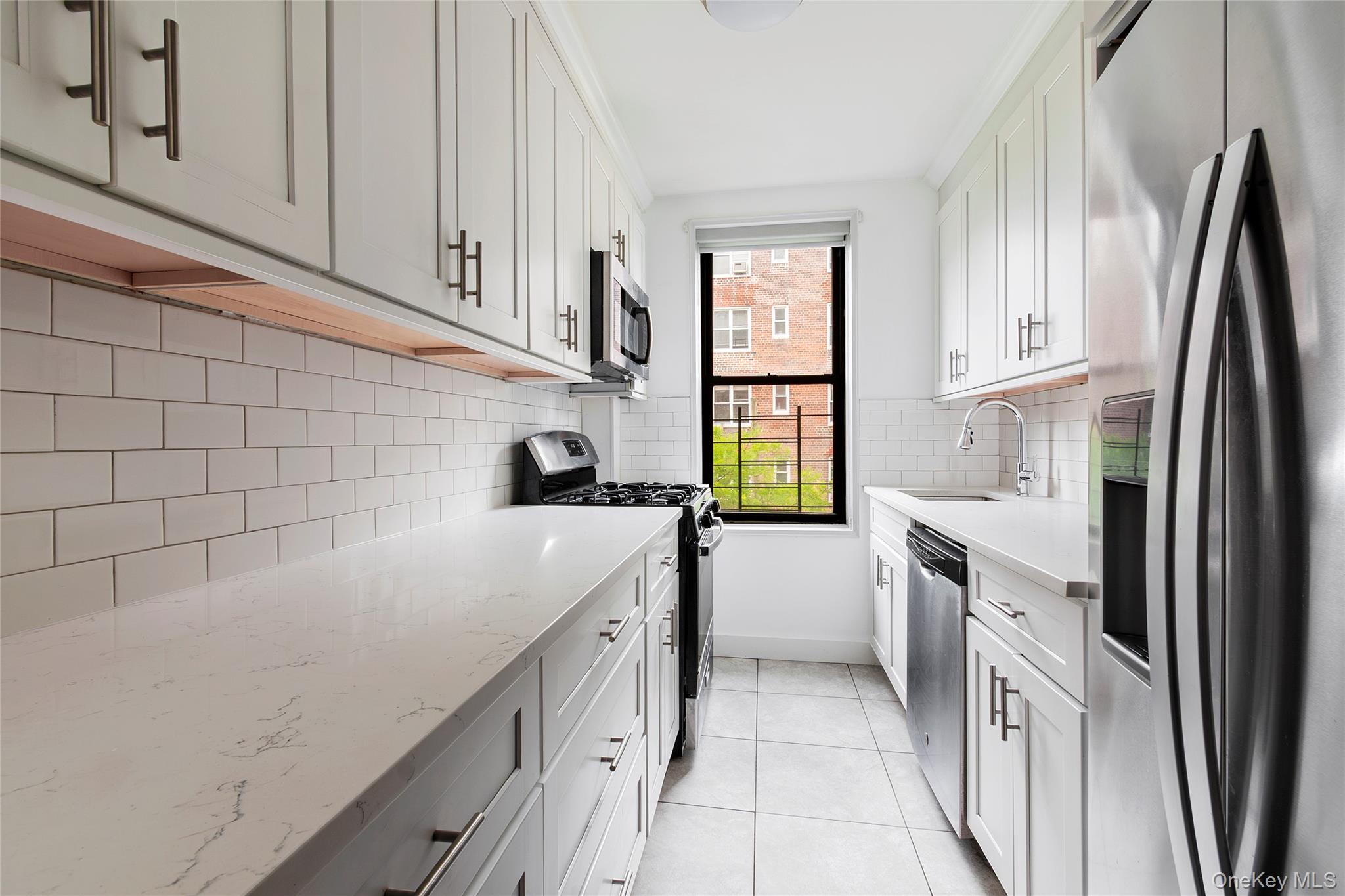 525 W 235th Street, Unit 4D photo 7