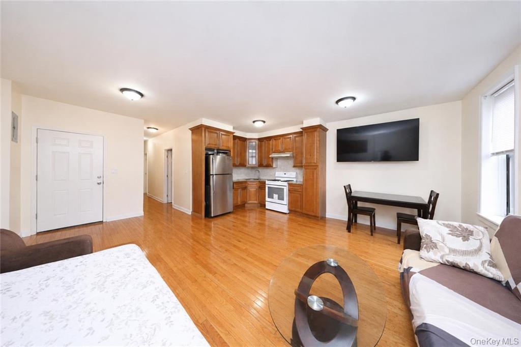 10 Bay Ridge Avenue – For Sale photo 18