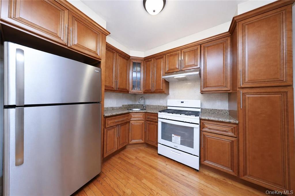 10 Bay Ridge Avenue – For Sale photo 19