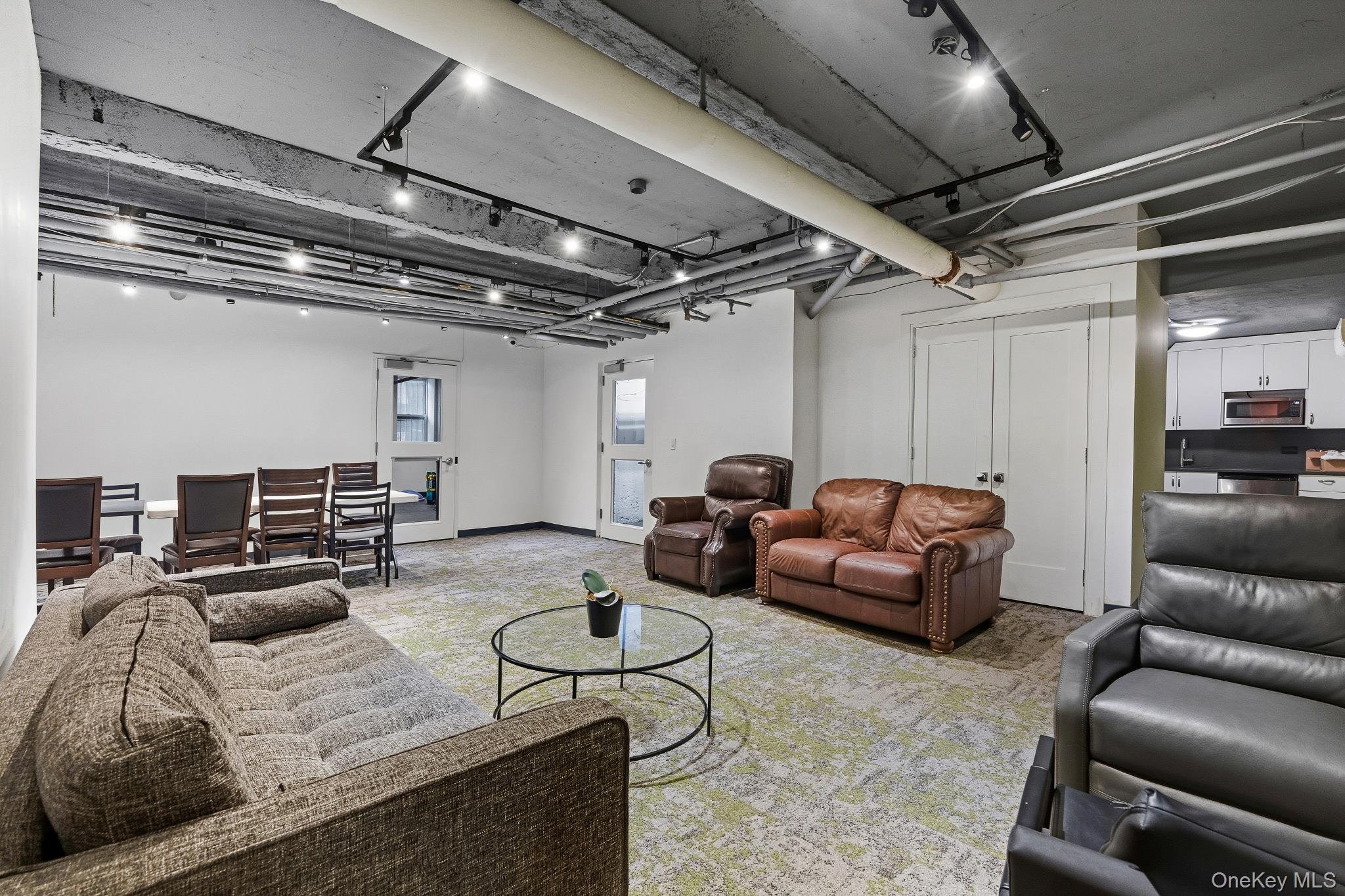 148-09 Northern Boulevard, Unit 3B photo 14