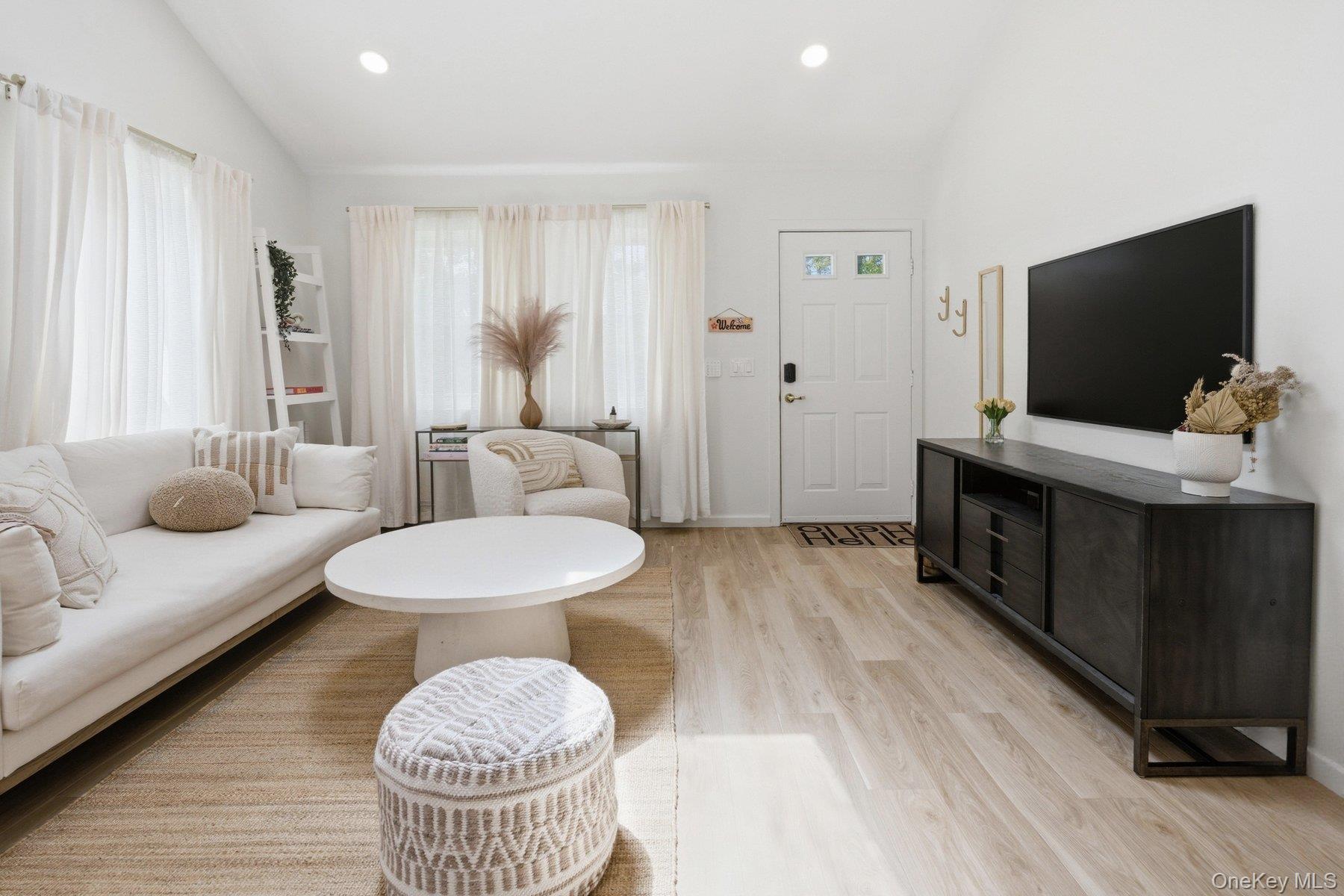 98 Peters Lane – For Rent photo 7