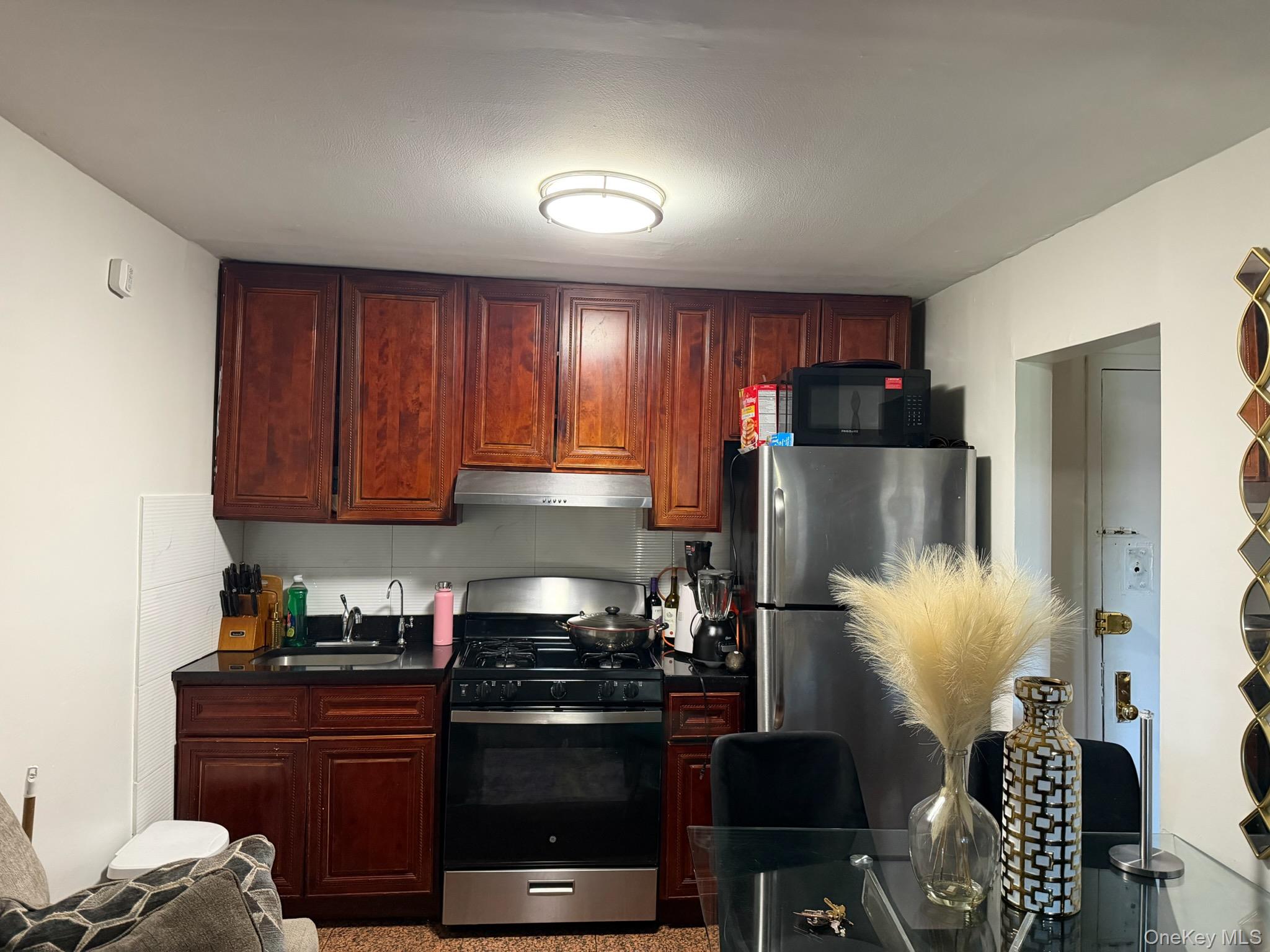 40-15 102nd Street – For Sale photo 3