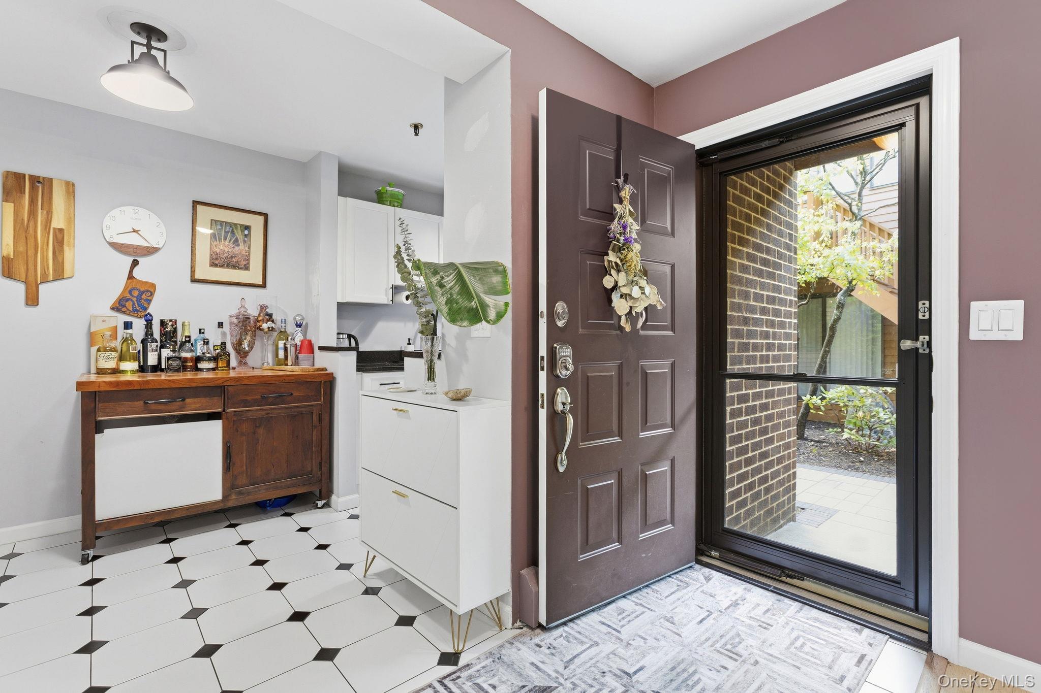 15 Greenridge Avenue, Unit 3 photo 4