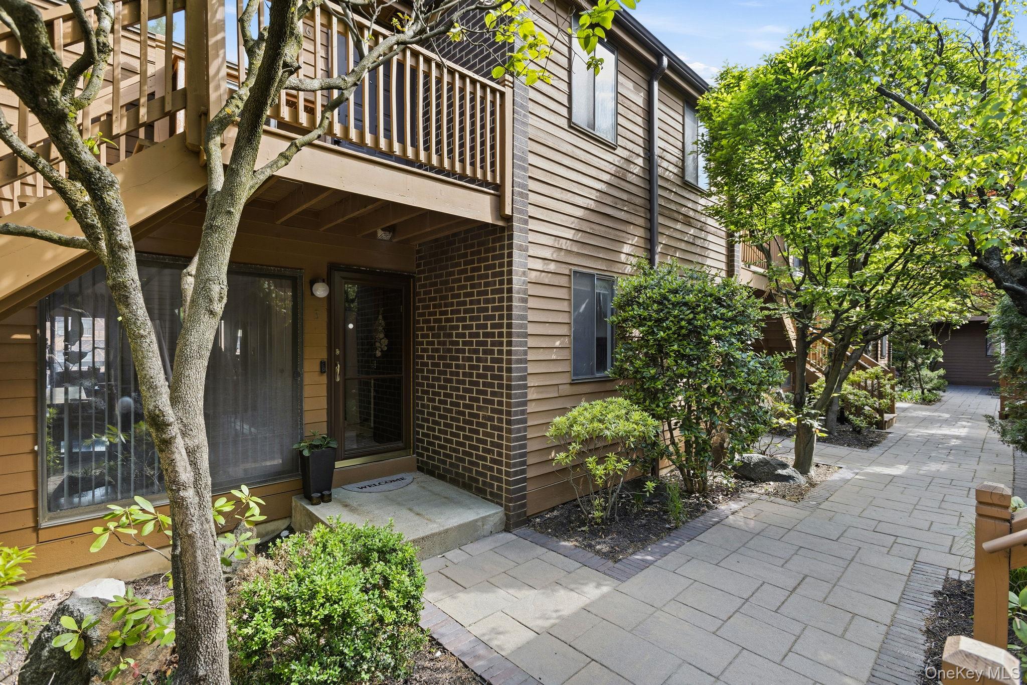15 Greenridge Avenue, Unit 3 photo 2