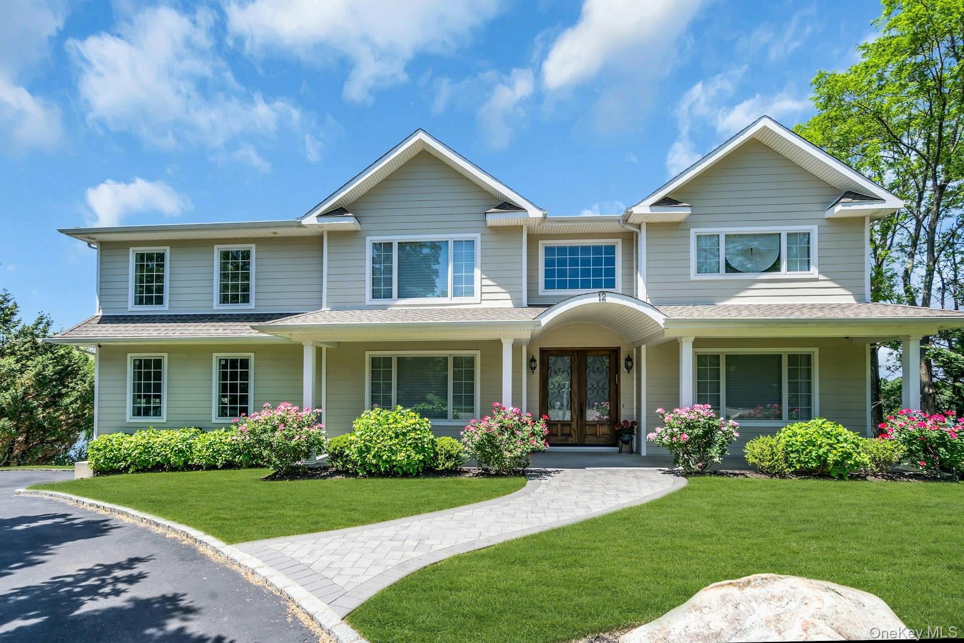 12 Barbara Lane – For Sale photo 3