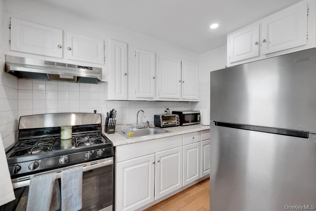 144 Beekman Avenue – For Sale photo 19