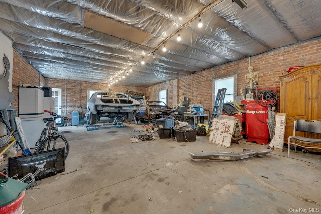 144 Beekman Avenue – For Sale photo 38