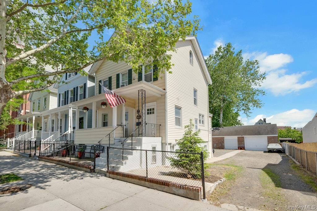 144 Beekman Avenue – For Sale photo 3