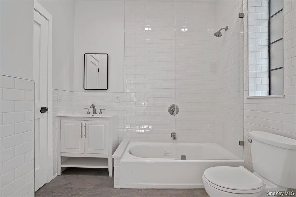 20 Continental Avenue, Unit 1-G photo 6