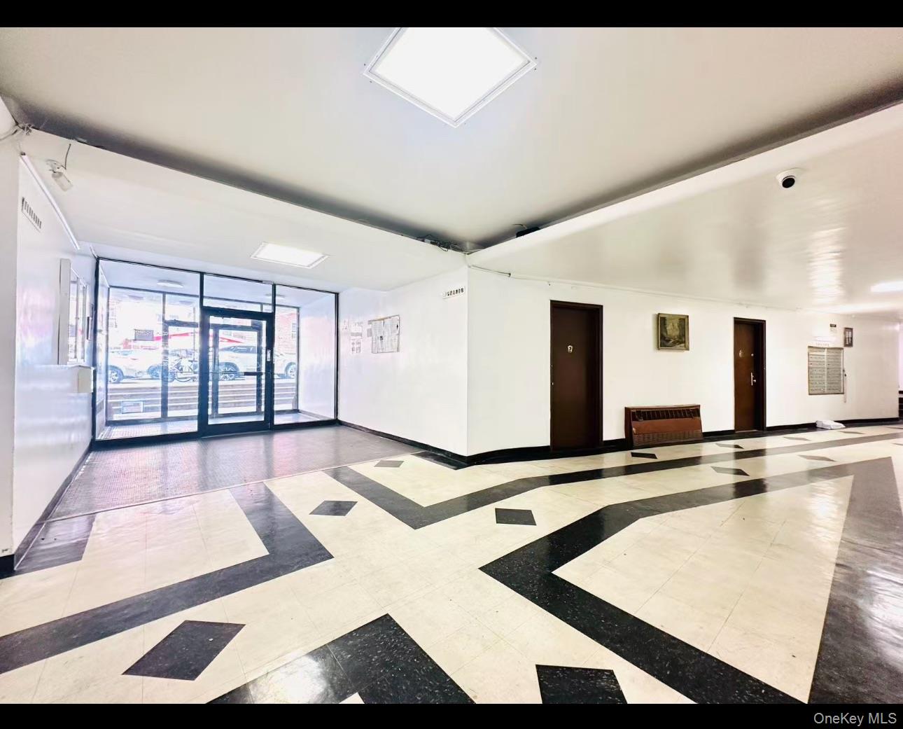 140-65 Beech Avenue, Unit 4H photo 4