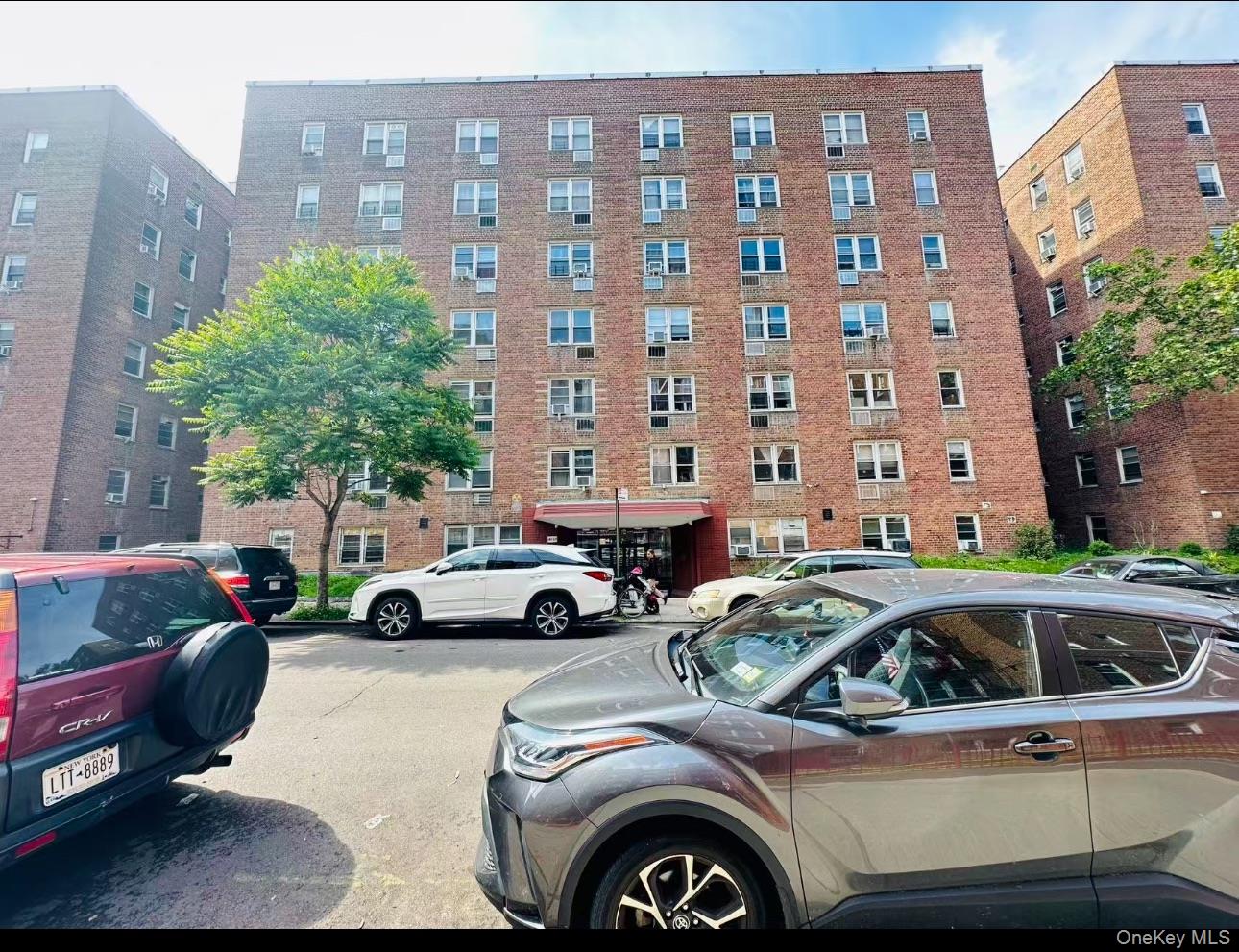 140-65 Beech Avenue, Unit 4H