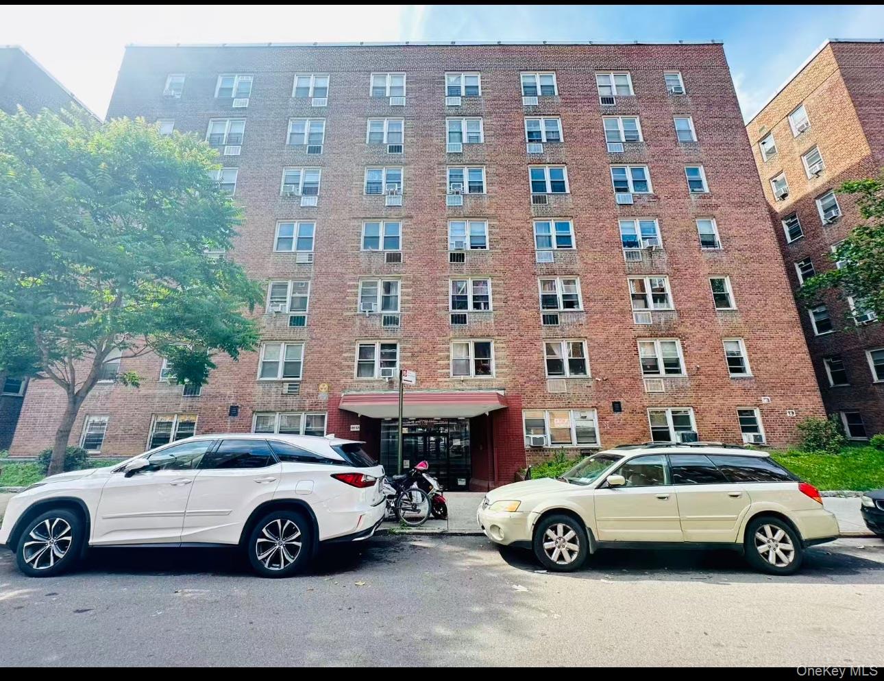 140-65 Beech Avenue, Unit 4H photo 2
