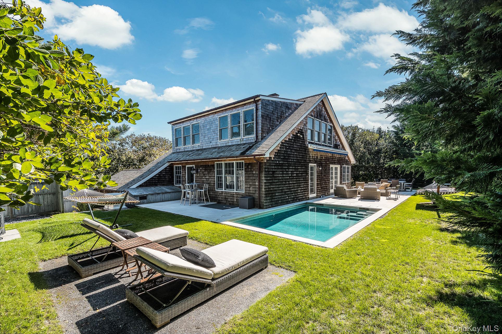 74 Hampton Lane – For Sale
