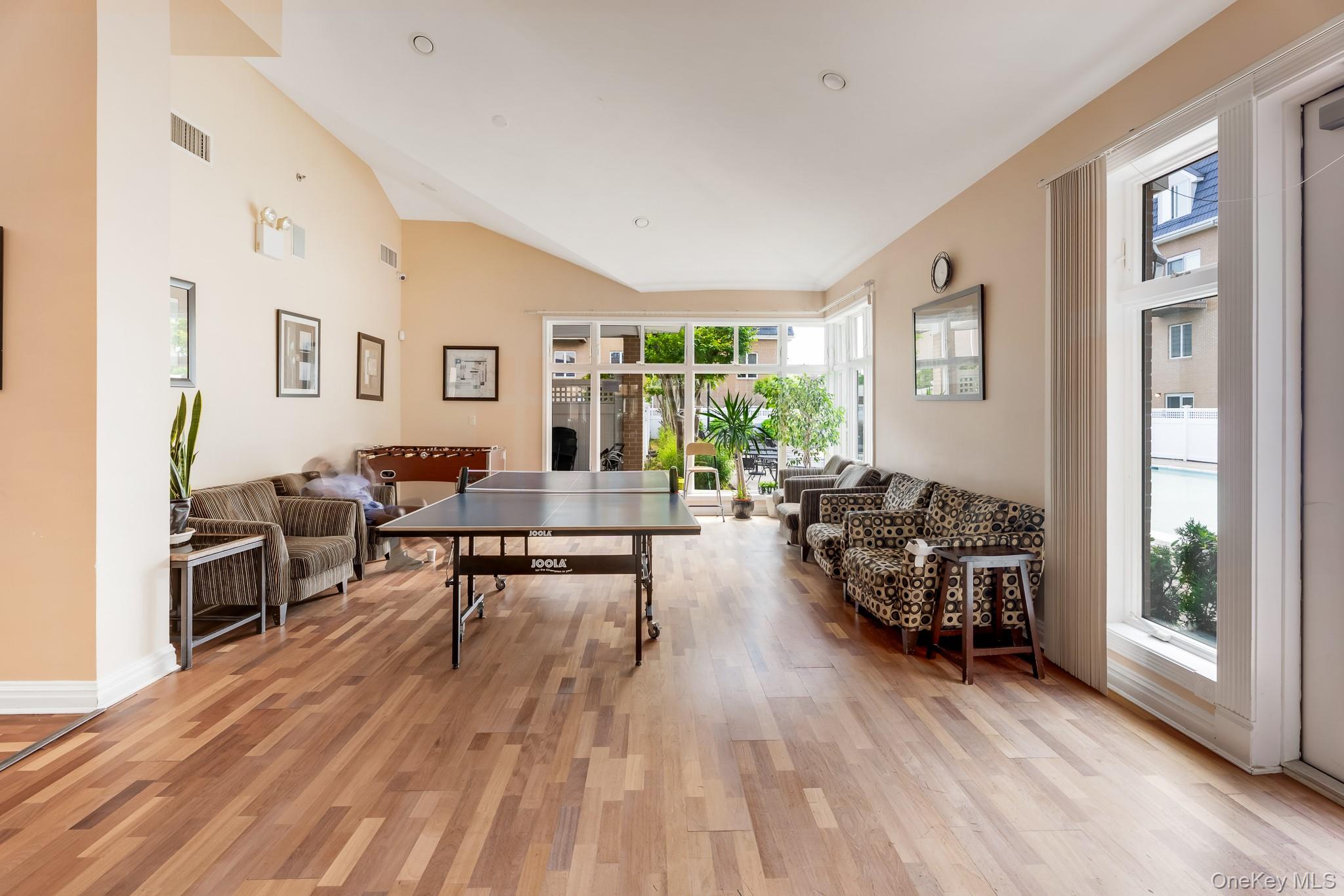 1513 Royce Street, Unit 2G photo 18