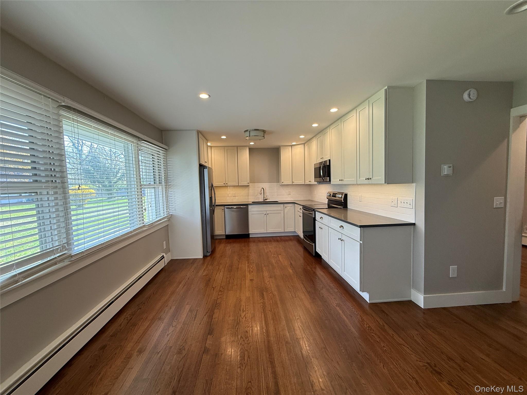 55075 Main Road, Unit Youngs Bld photo 2