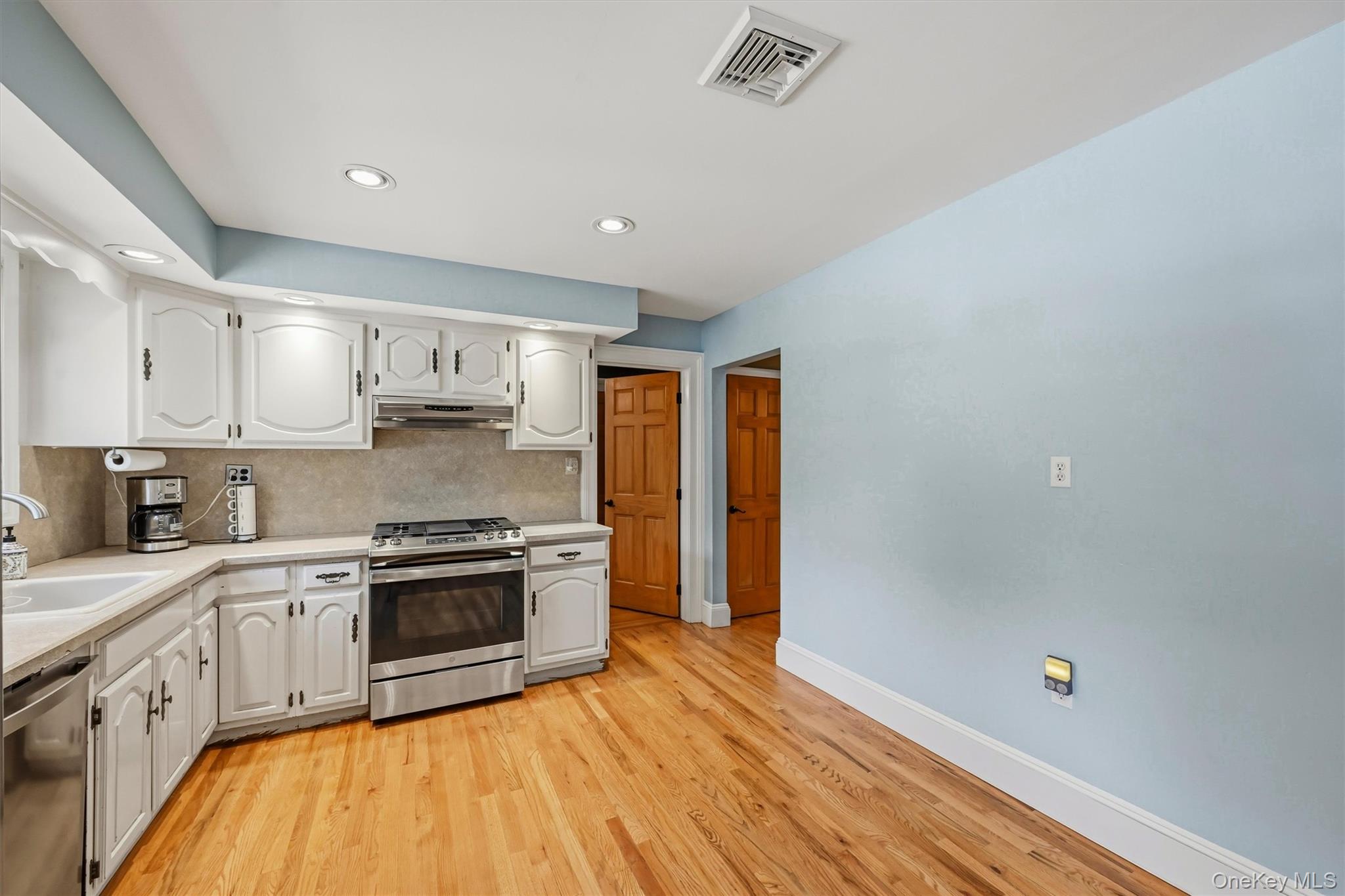 68 E Erie Street – For Sale photo 27
