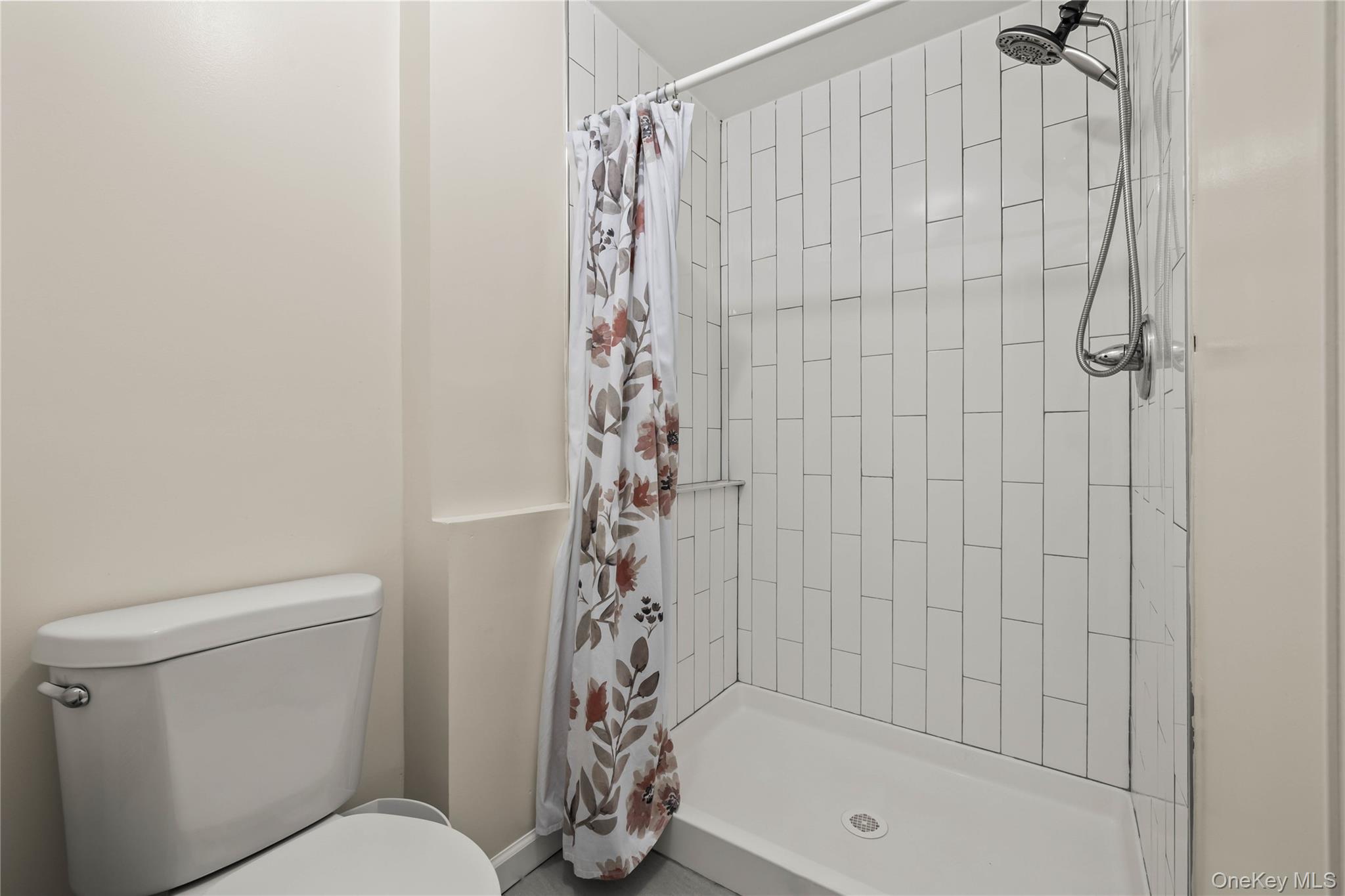 60 N Cole Avenue – For Sale photo 32