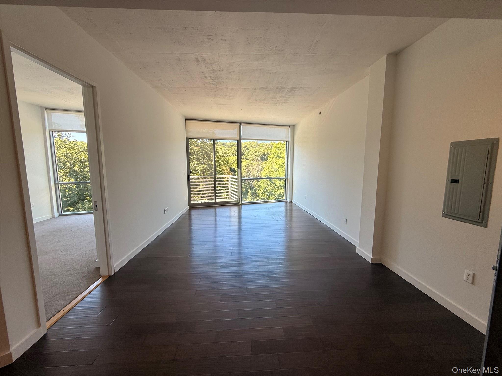 250 S Central Park Avenue, Unit 5i photo 7