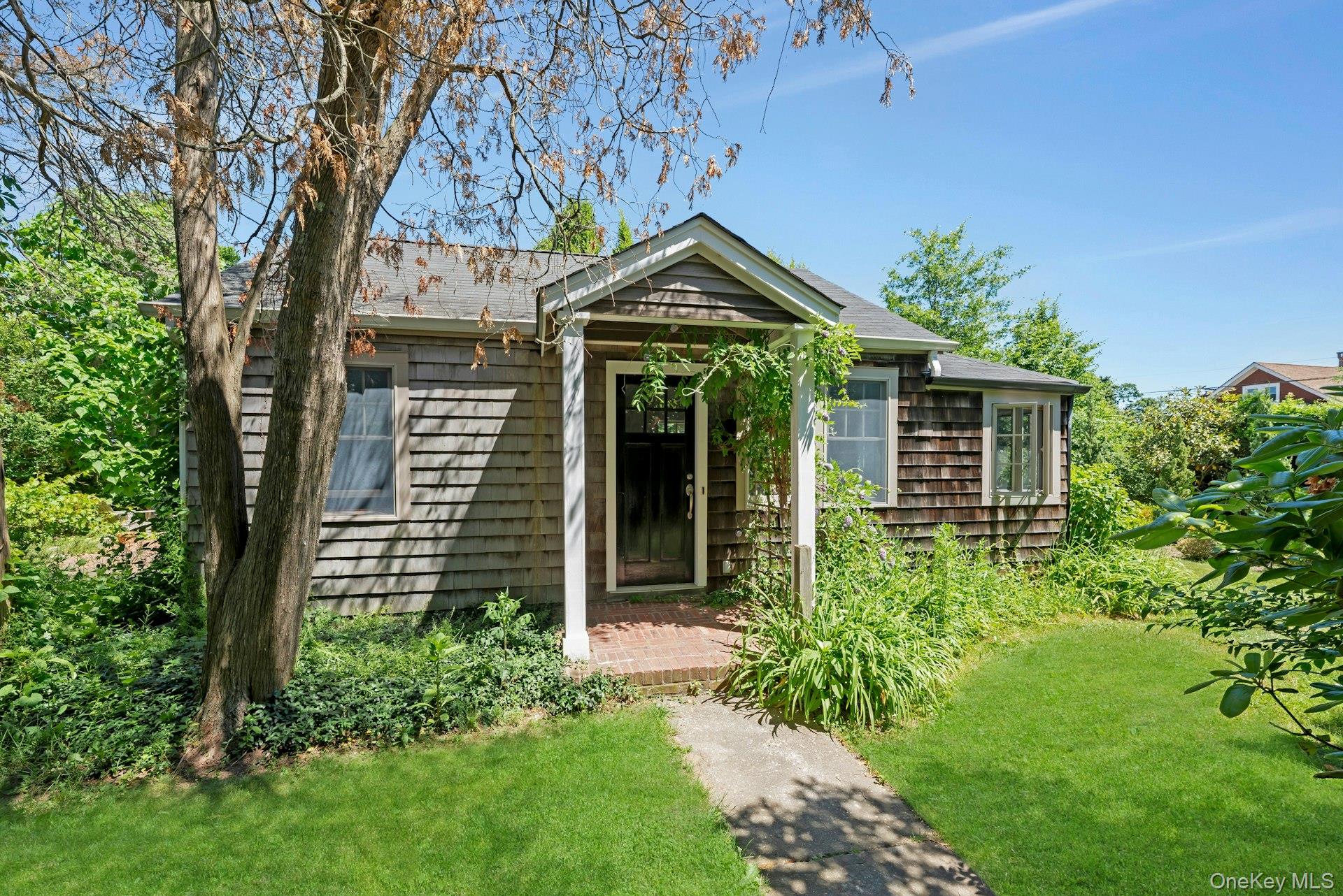 1100 7th Street – For Sale photo 2
