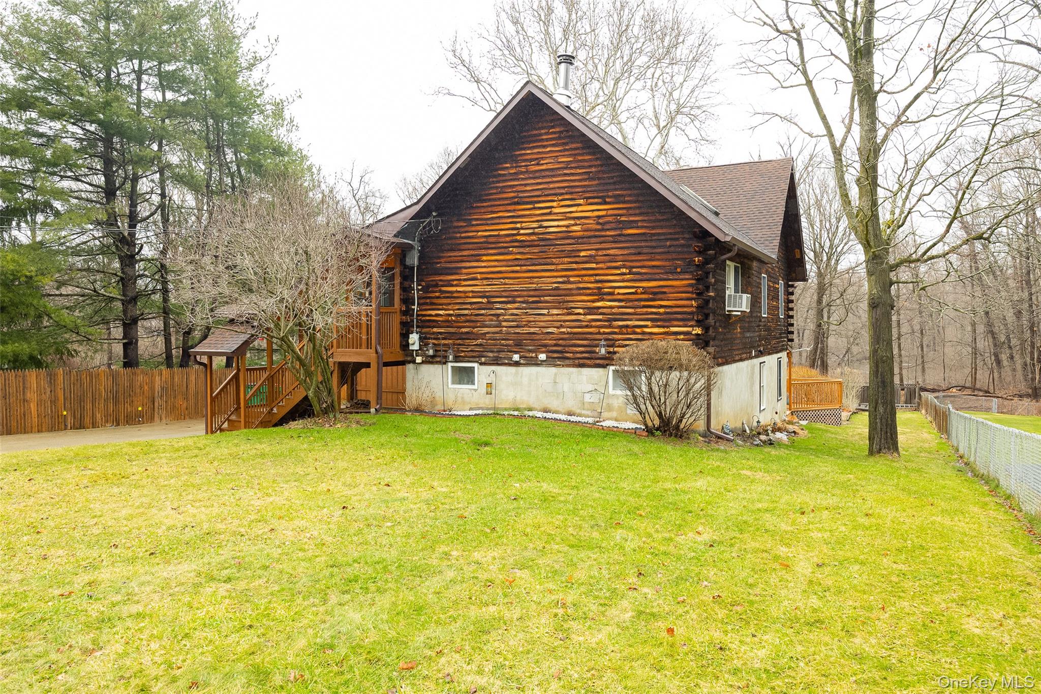 21 Old Town Road – For Sale photo 3