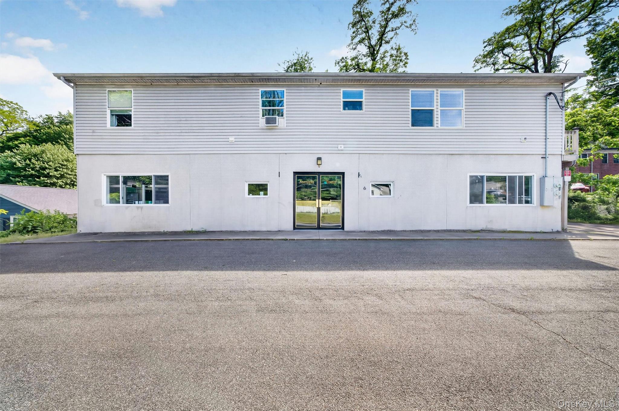 6 Montgomery Road, Unit 1