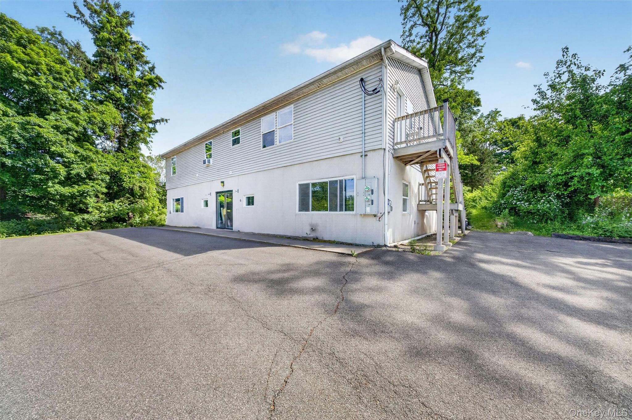 6 Montgomery Road, Unit 1 photo 4