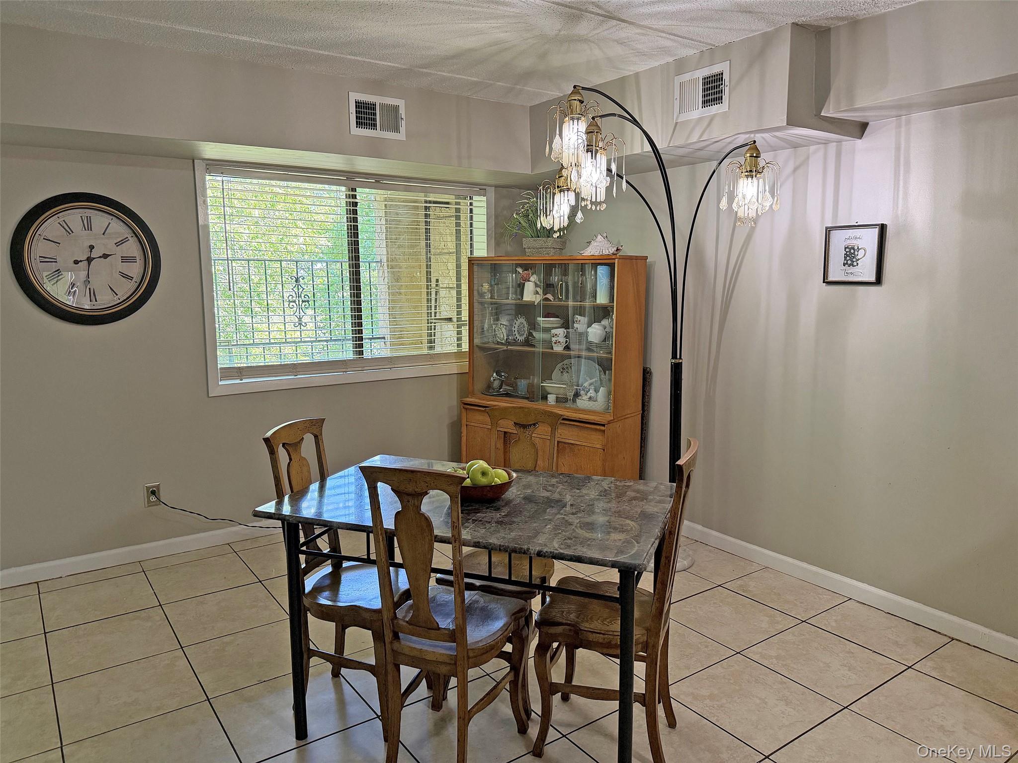 66 Omni Parc Drive – For Sale photo 11