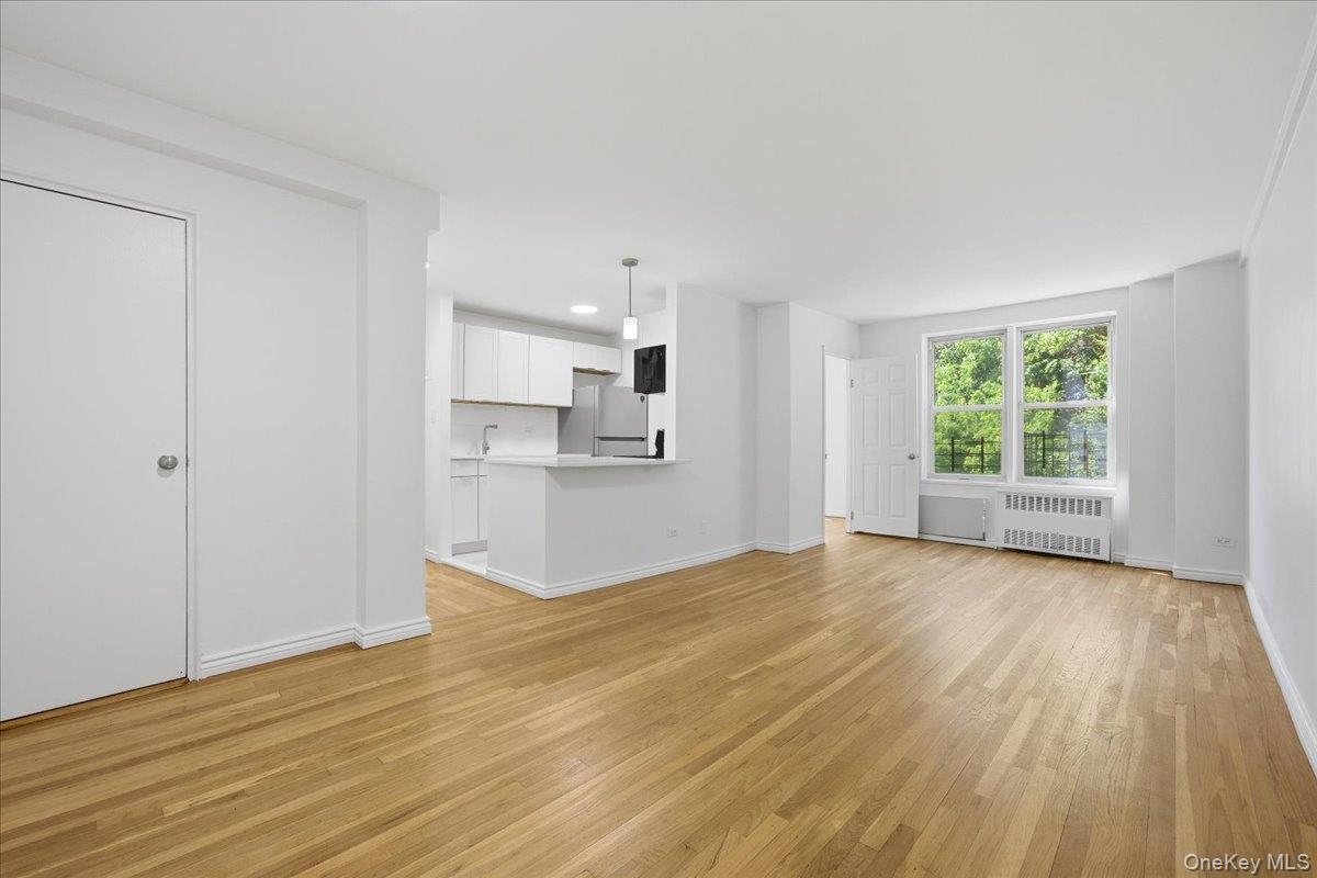 5425 Valles Avenue, Unit 4M photo 5