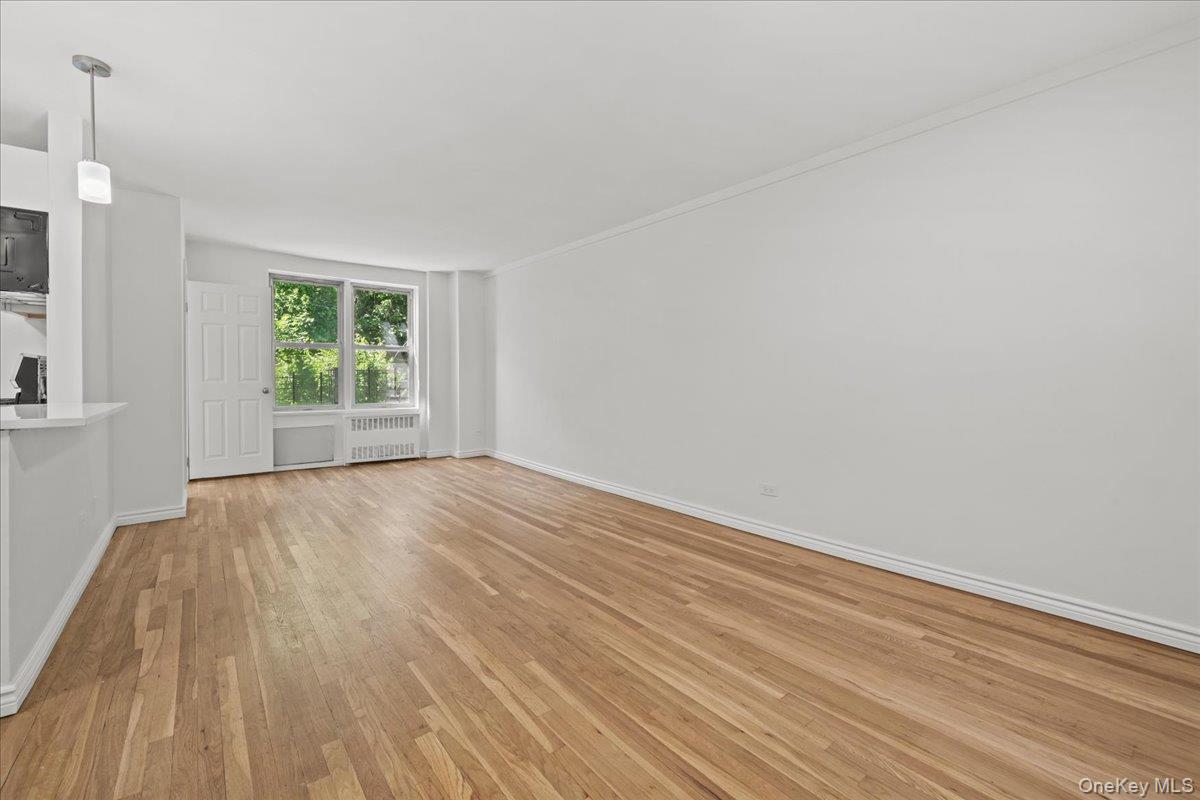 5425 Valles Avenue, Unit 4M photo 11