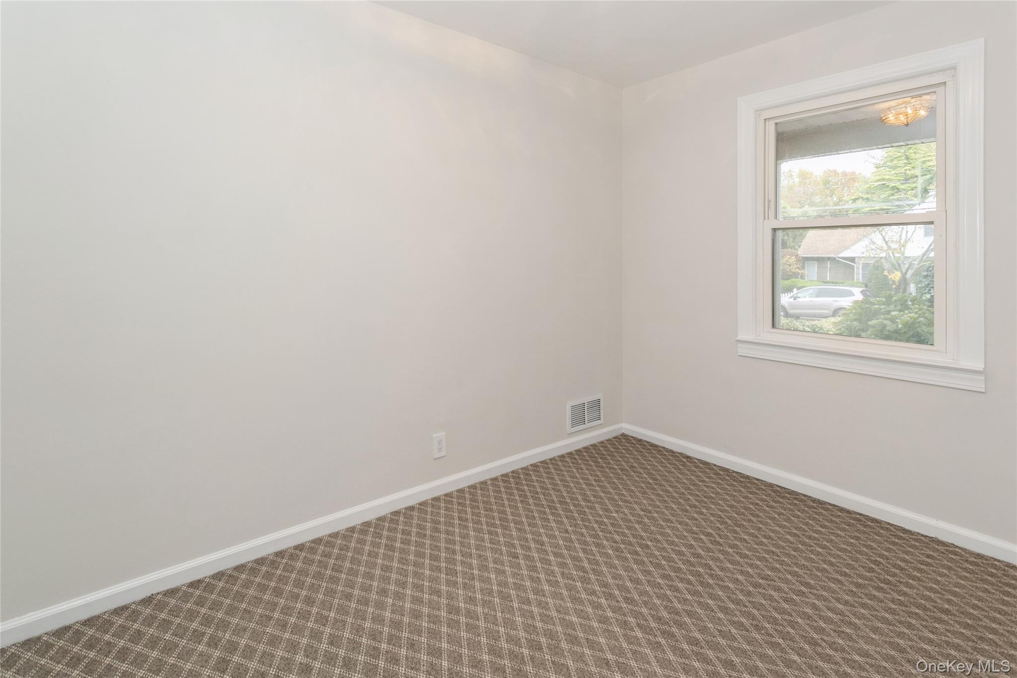 1566 Pebble Lane – For Sale photo 28