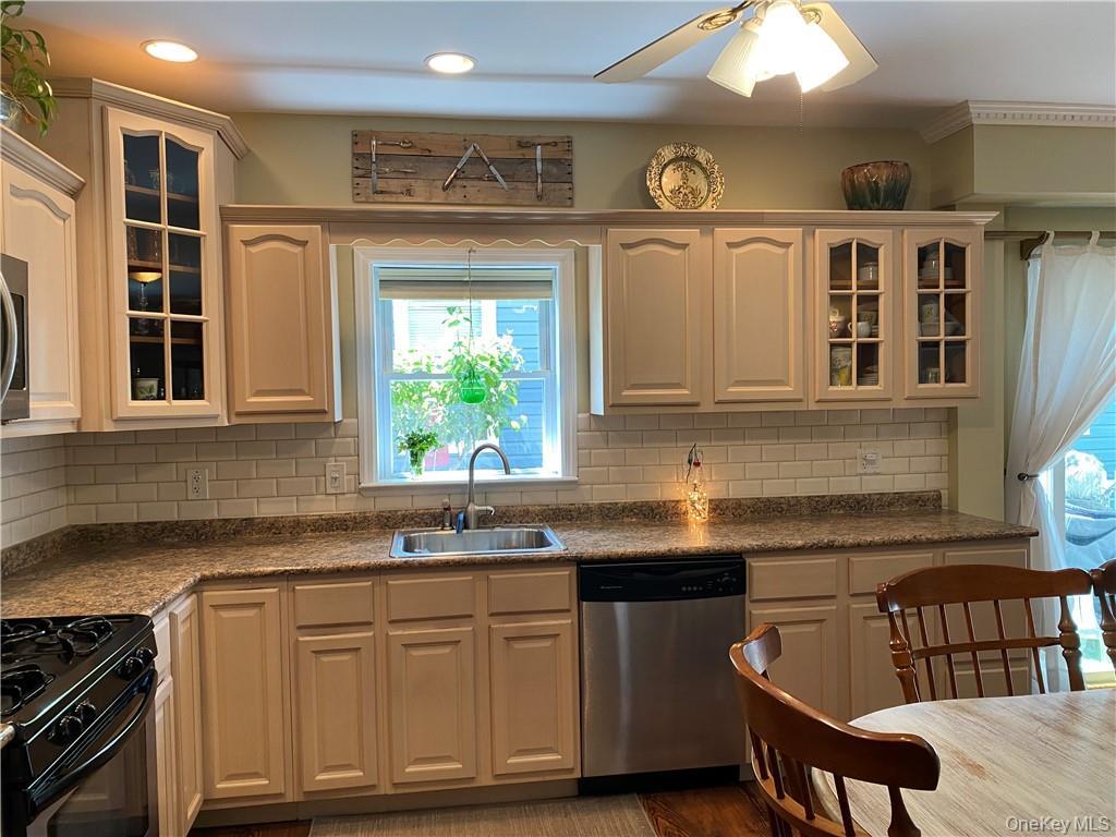 181C Edgewater Park, Unit C photo 3