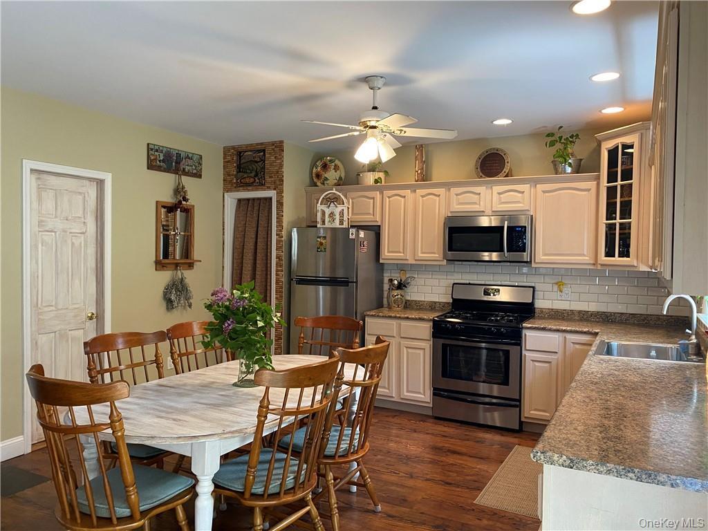 181C Edgewater Park, Unit C photo 4