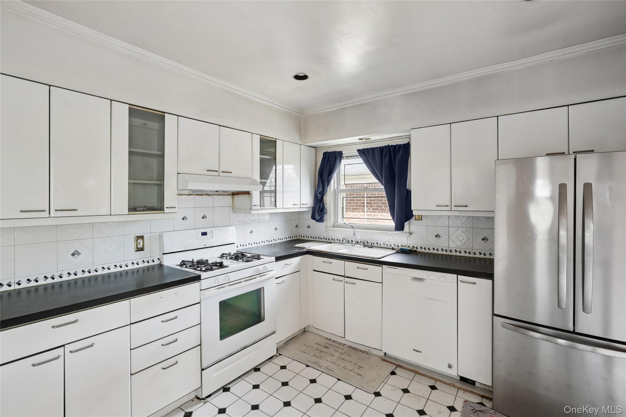 36-20 221st Street – For Sale photo 6
