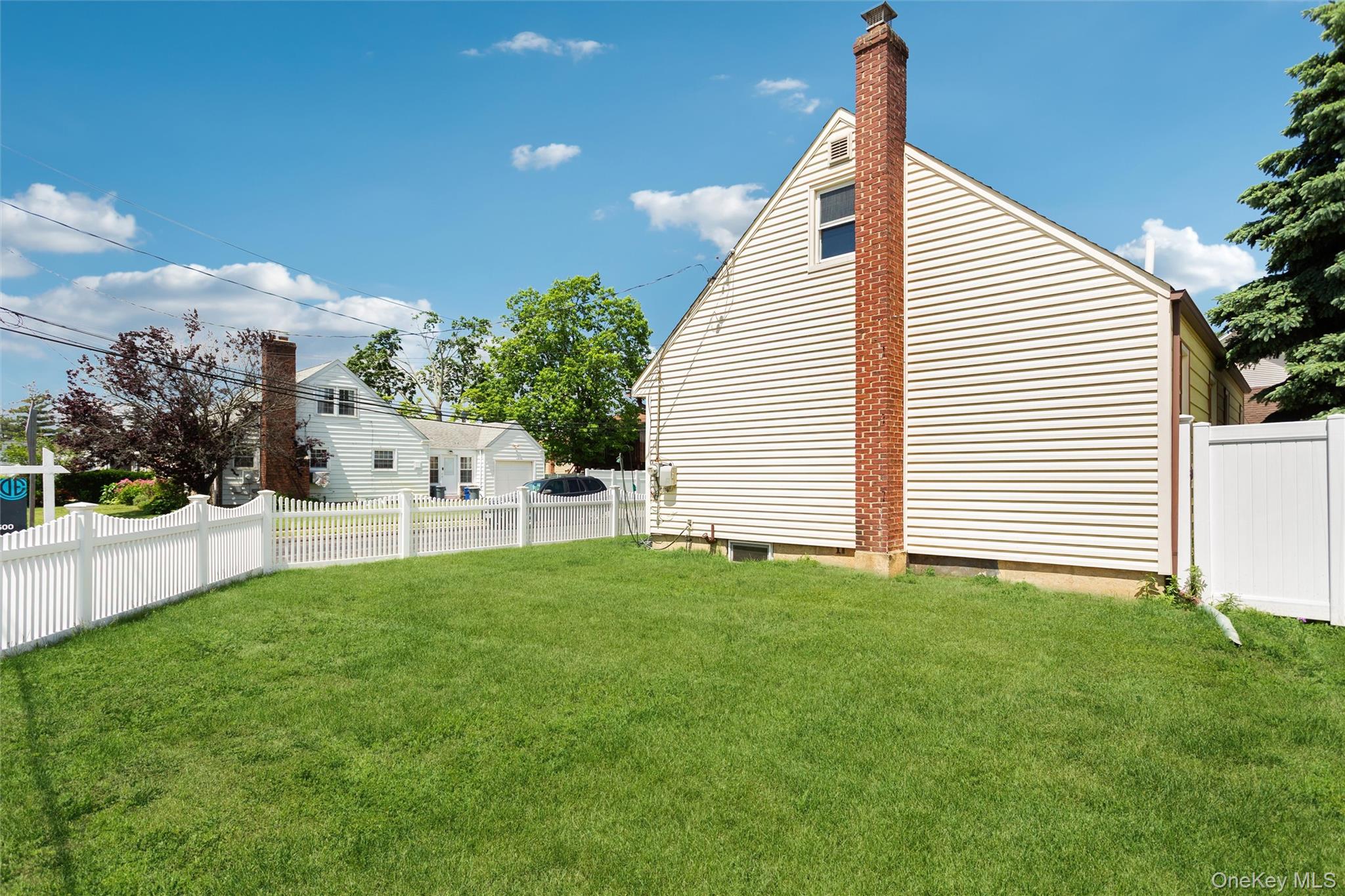 2877 Calvin Road – For Sale photo 3