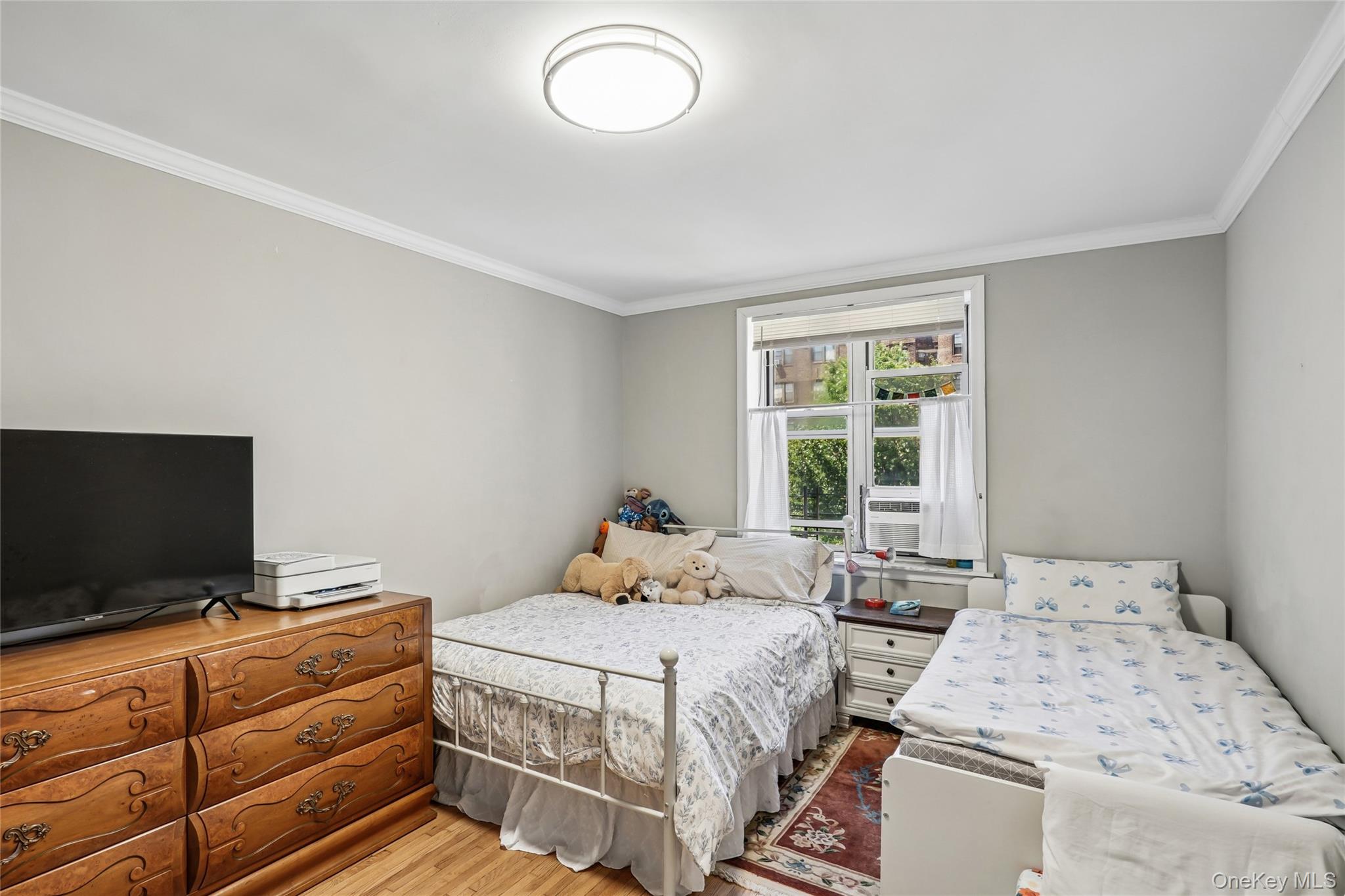 76-10 34th Avenue, Unit 3H photo 9
