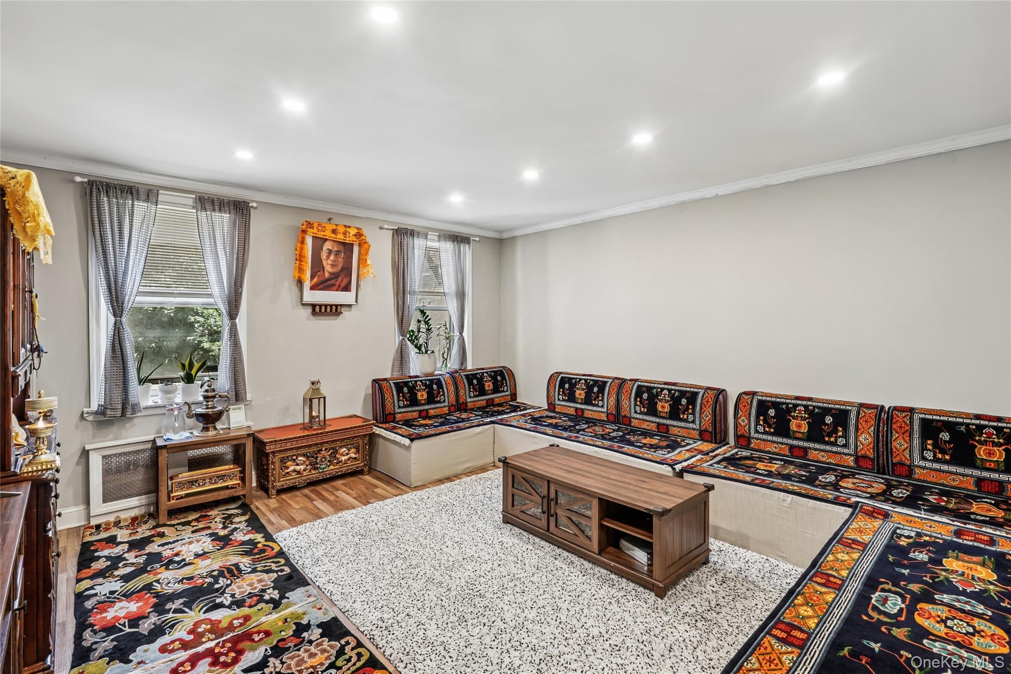 76-10 34th Avenue, Unit 3H photo 6