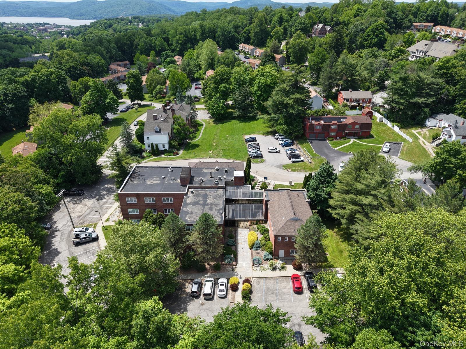 2 Stowe Street – For Rent photo 6