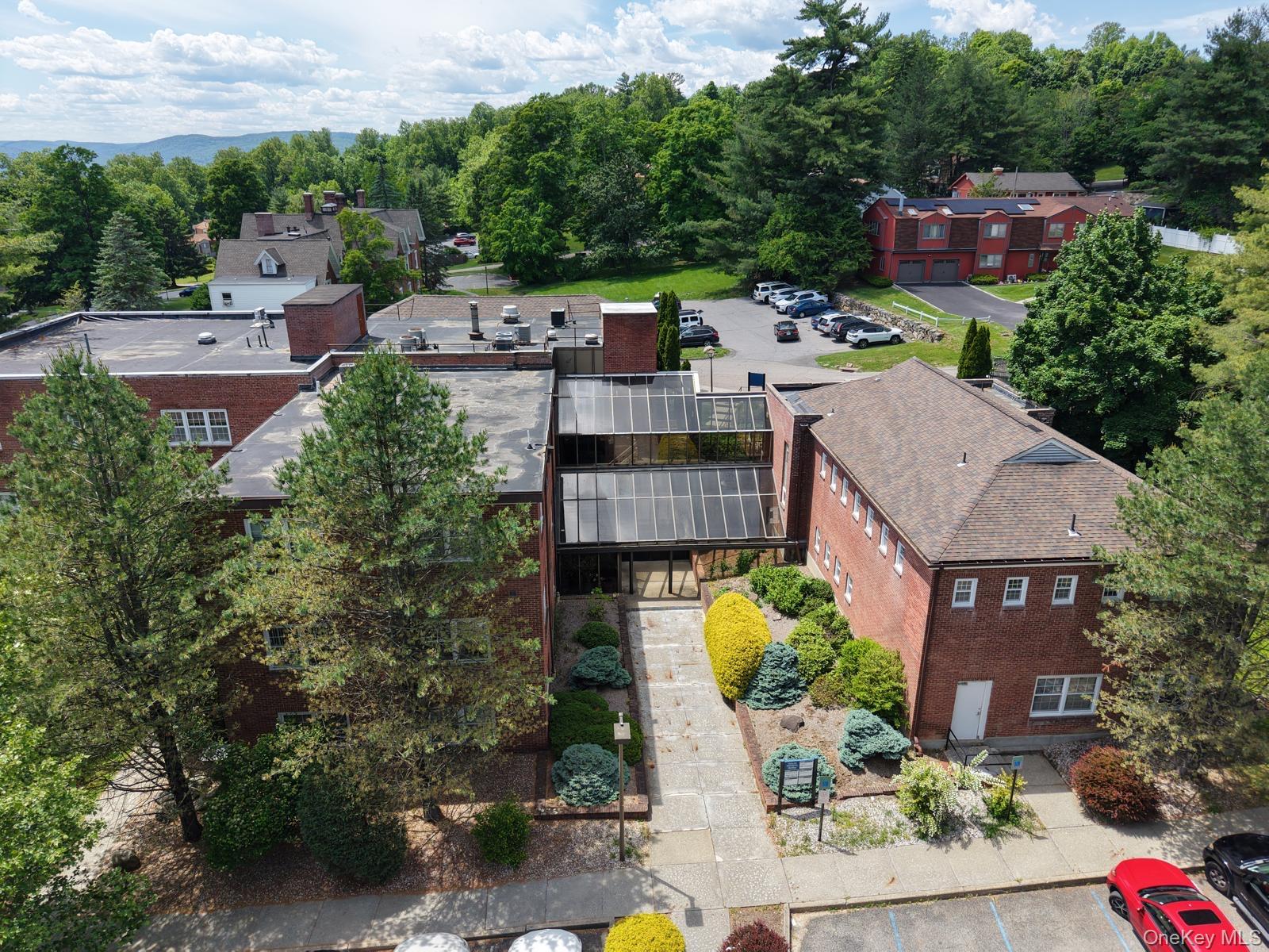 2 Stowe Street – For Rent photo 11