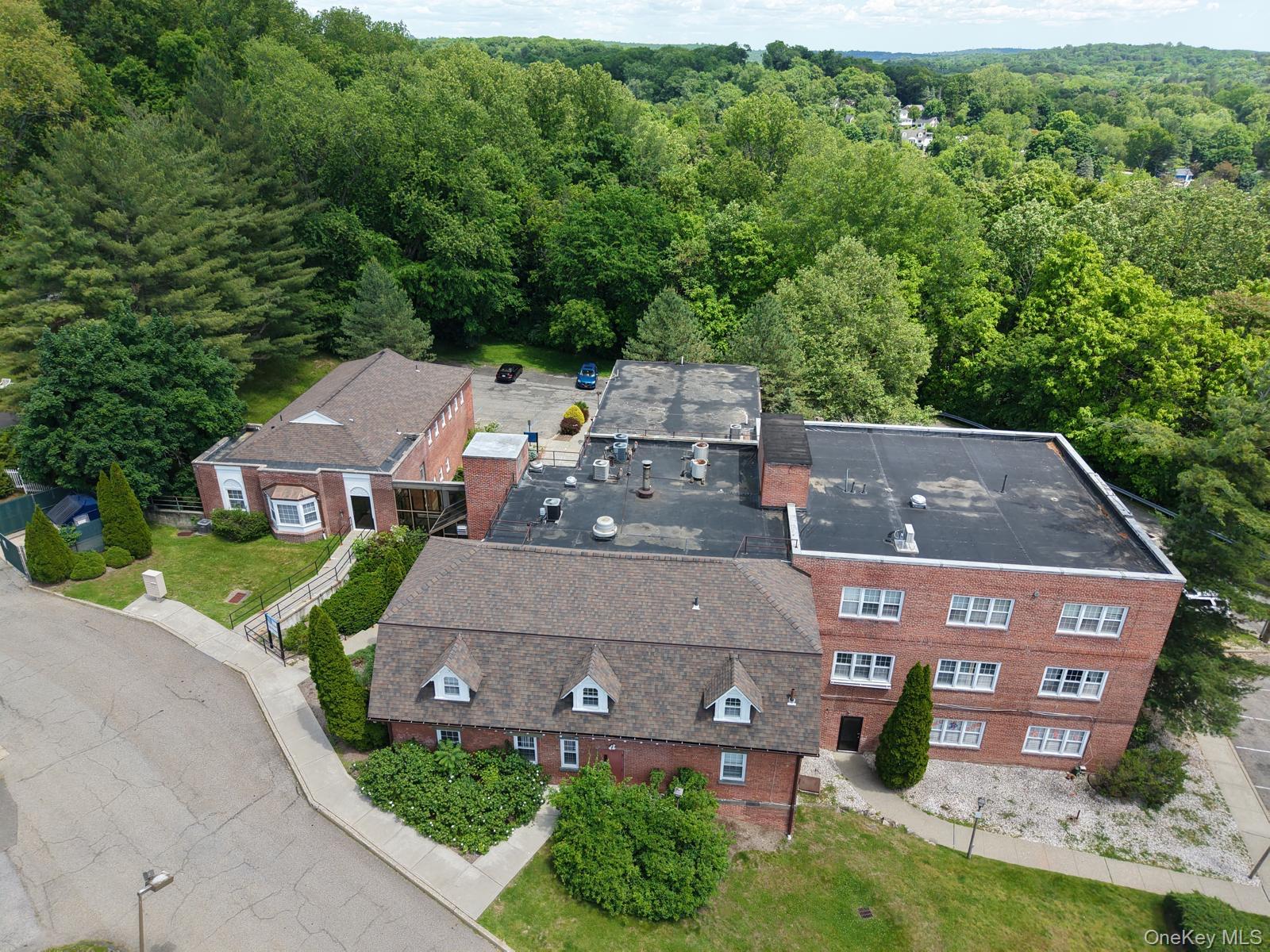 2 Stowe Street – For Rent photo 10