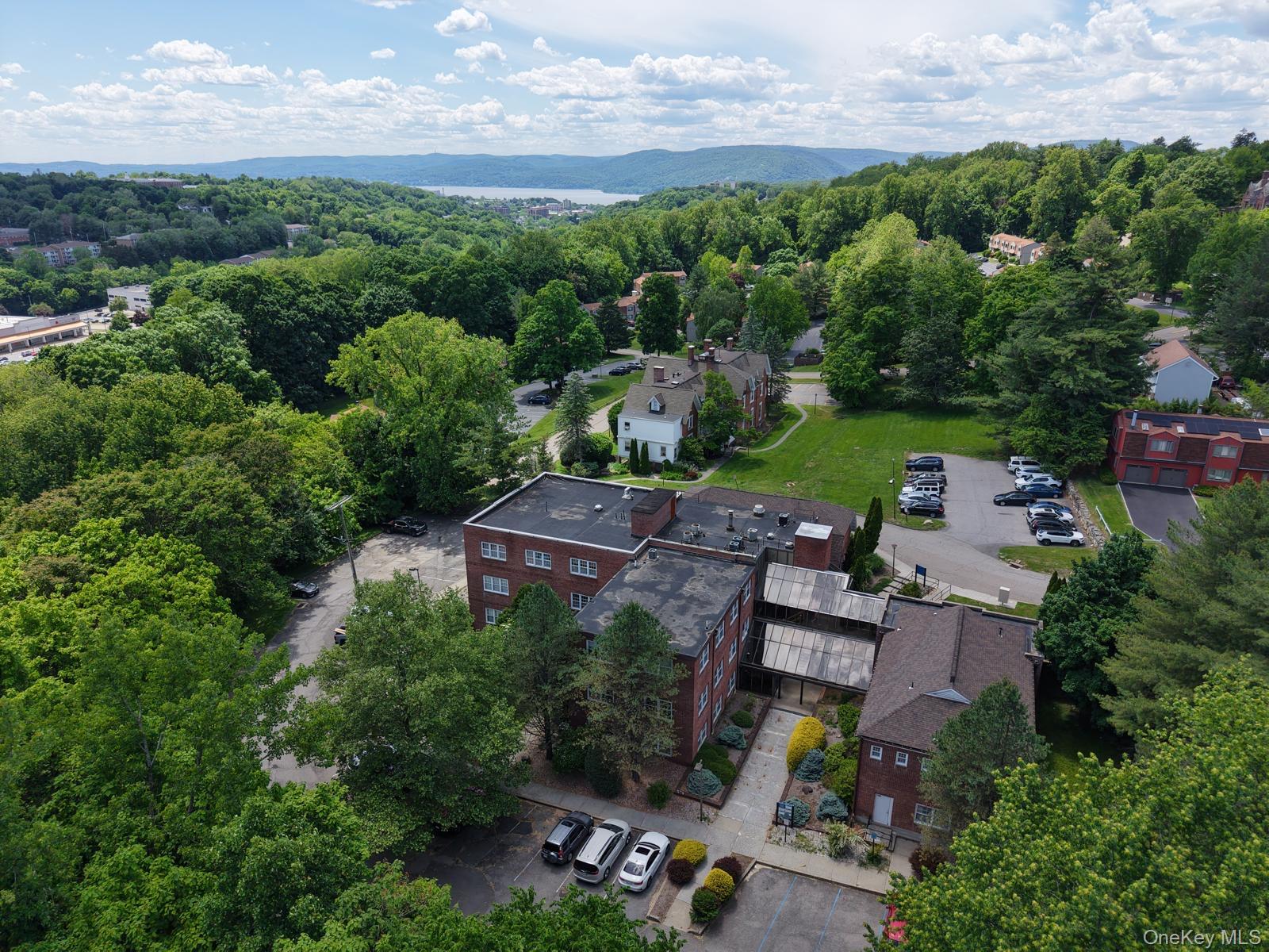 2 Stowe Street – For Rent photo 7