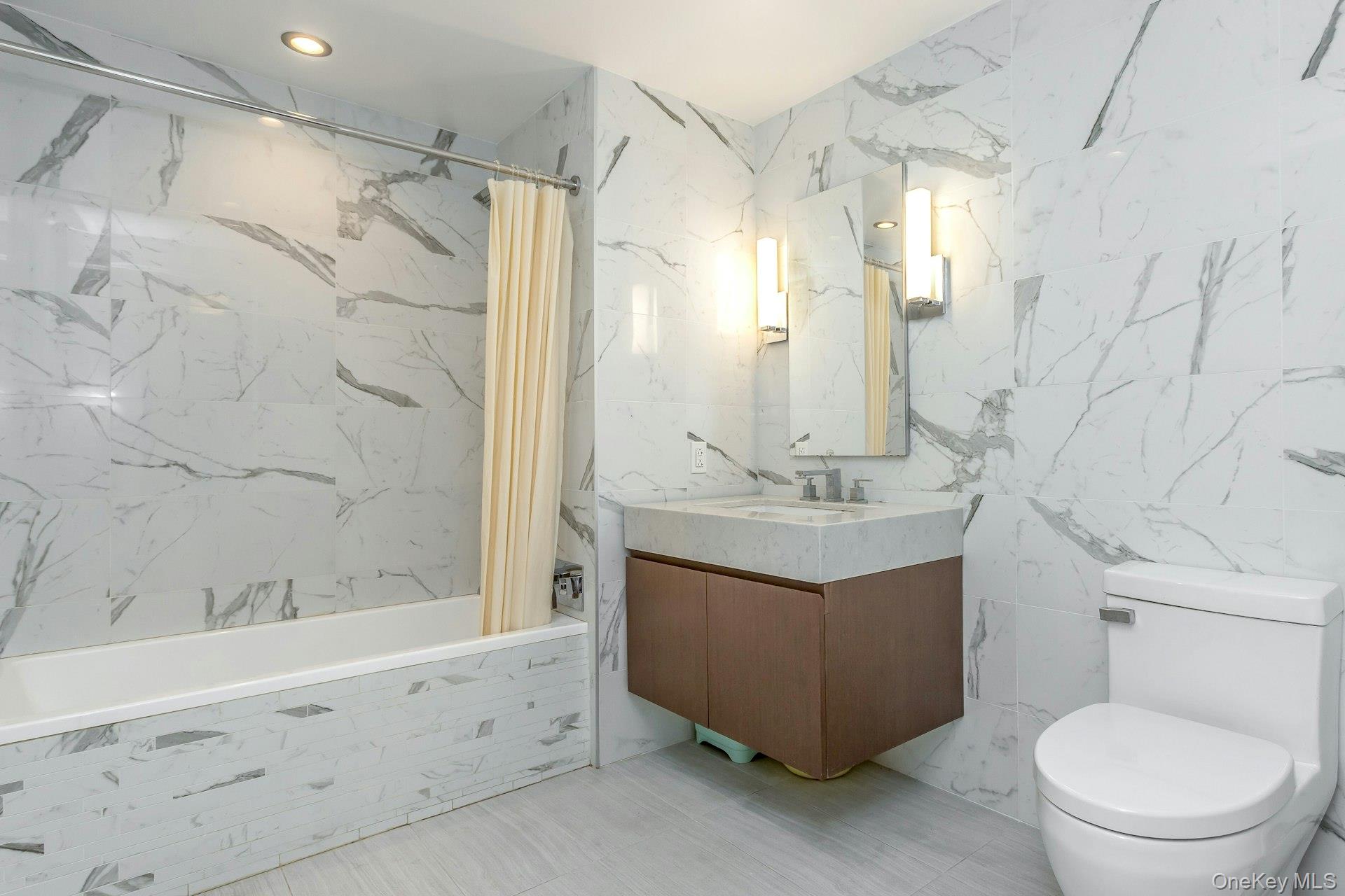 138-35 39th Avenue, Unit 13L photo 31