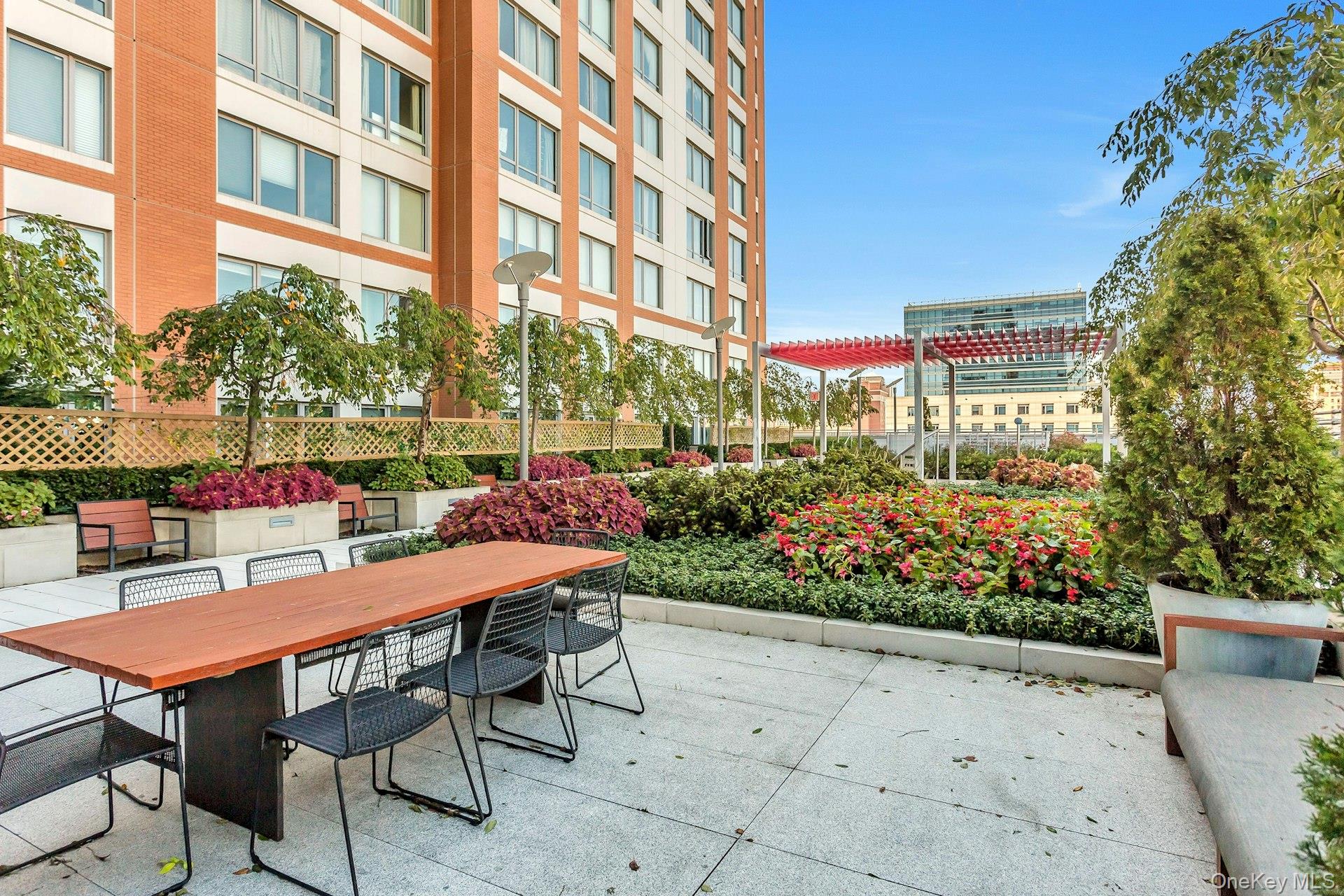 138-35 39th Avenue, Unit 13L photo 6